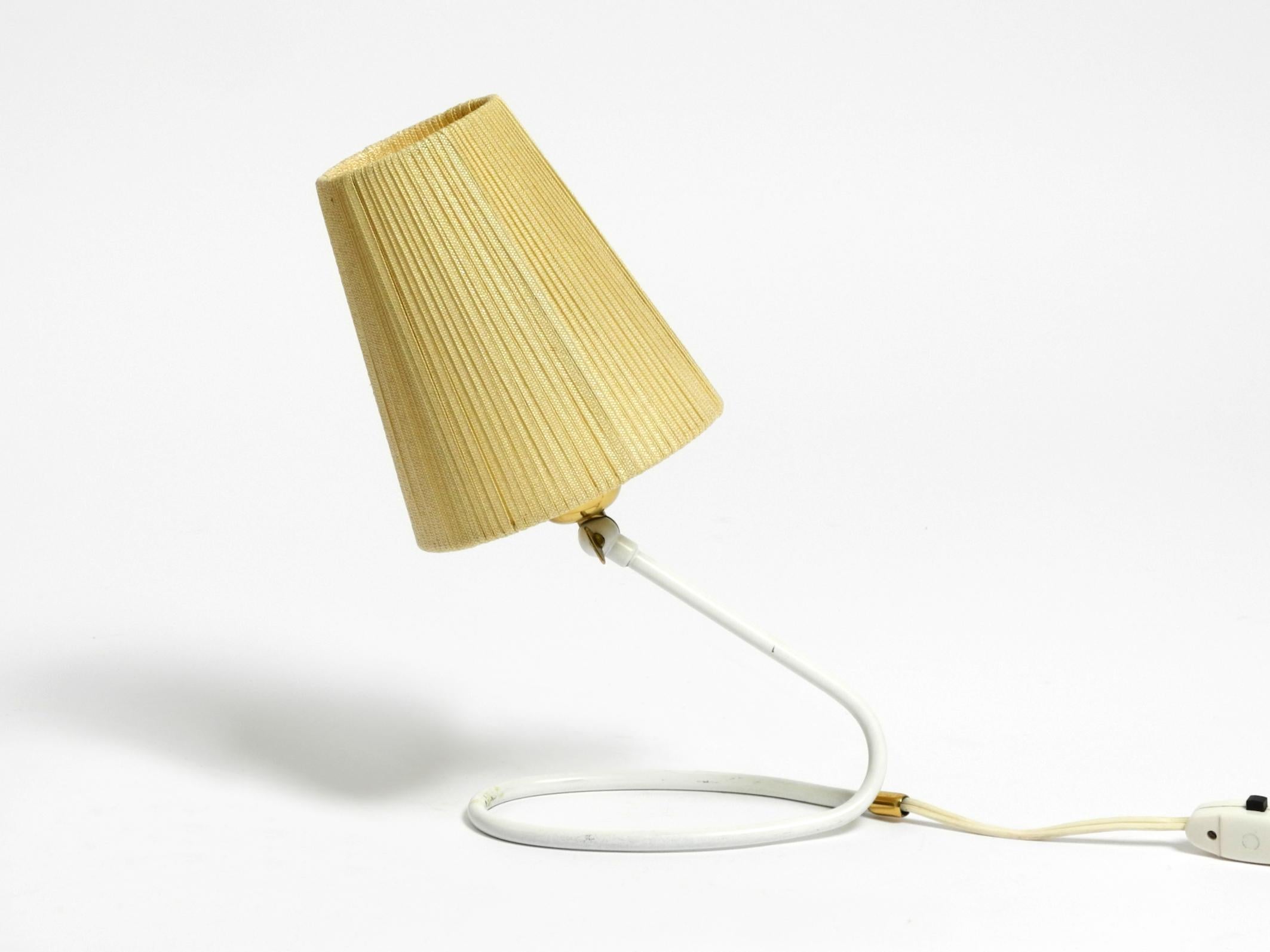 Bellissima lampada da tavolo o da parete del Mid Century Modern di Vereinigte Werkstätten in vendita 10