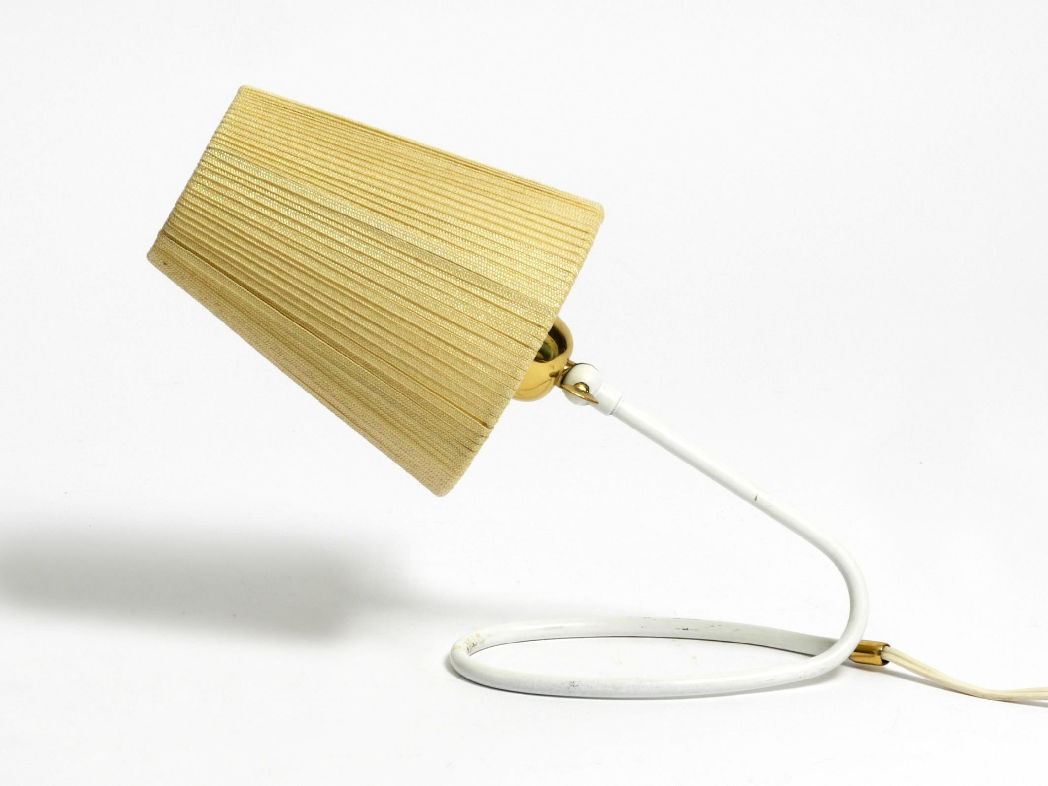 Bellissima lampada da tavolo o da parete del Mid Century Modern di Vereinigte Werkstätten in vendita 2