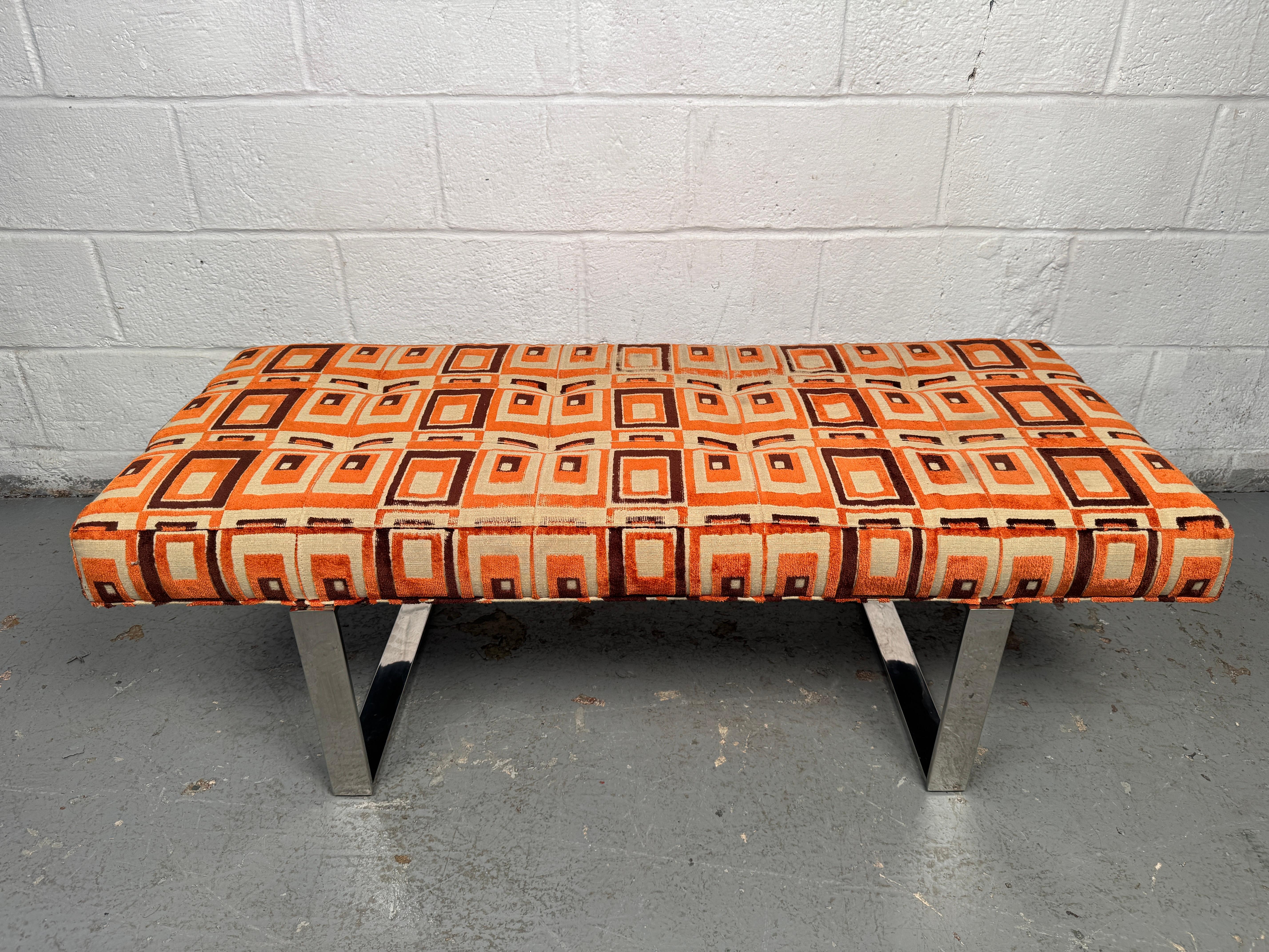 Unknown Beautiful Mid-Century Modern Upholstered Bench For Sale