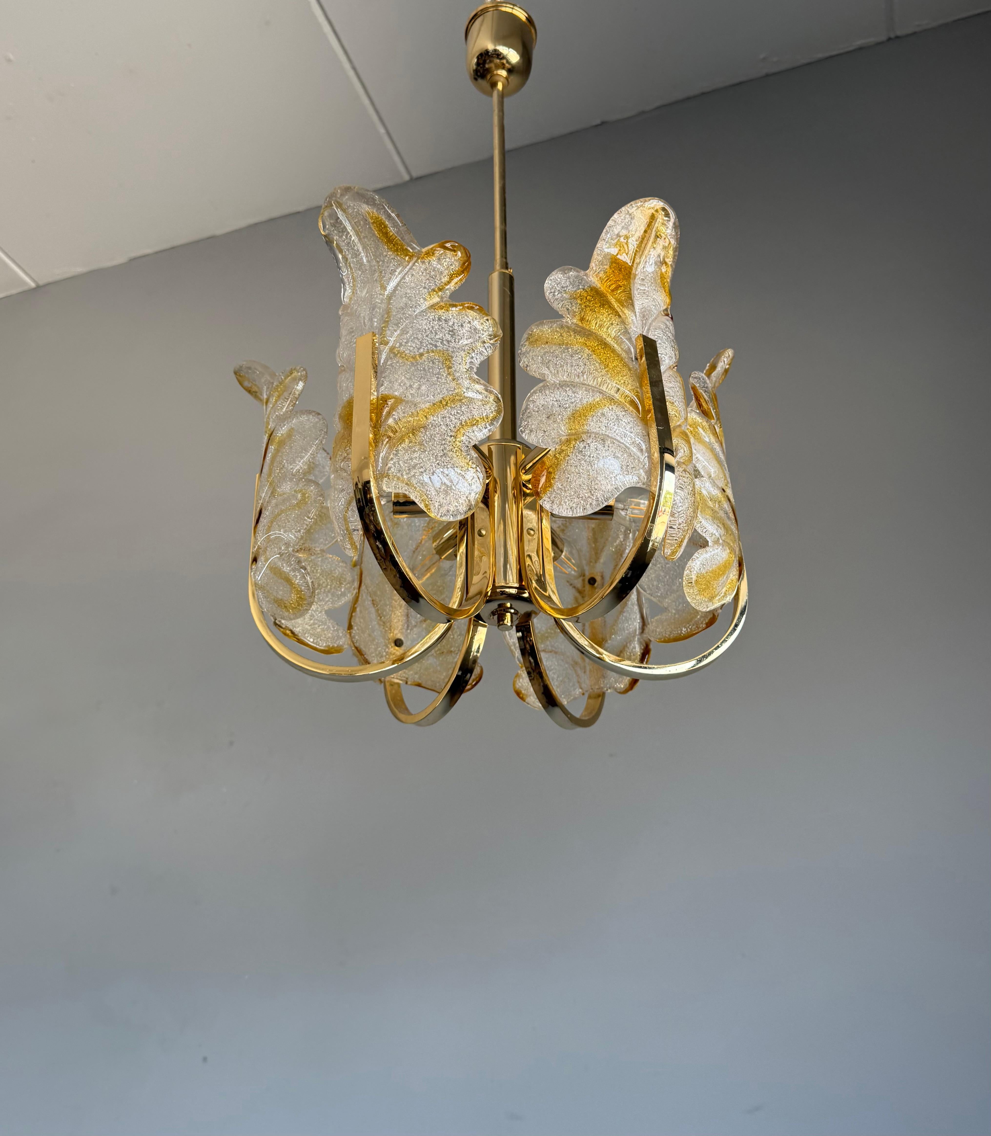 Beautiful Mid-Century Murano Glass & Brass, Leaf Chandelier, Italy, 1970s For Sale 6