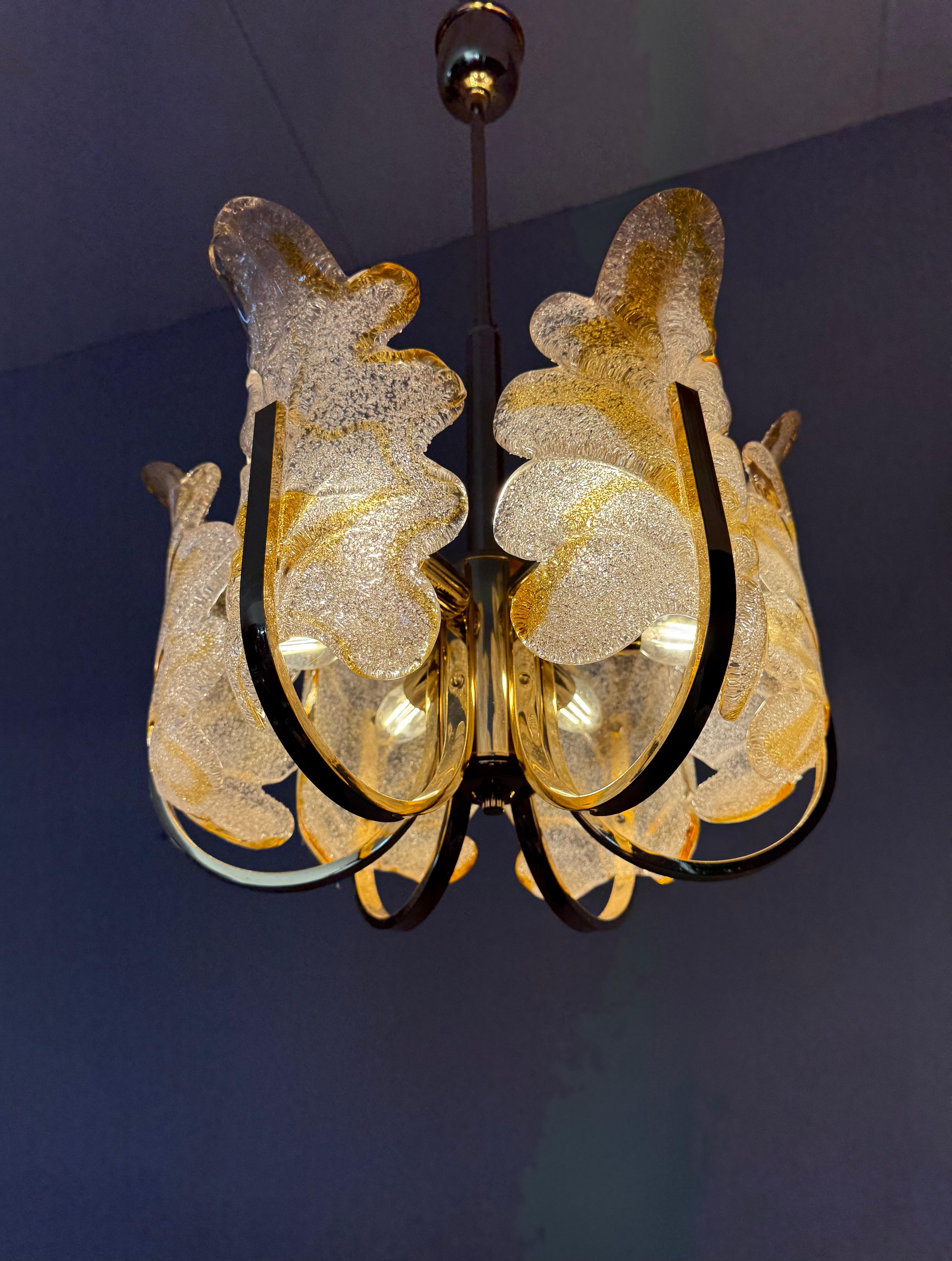 Beautiful Mid-Century Murano Glass & Brass, Leaf Chandelier, Italy, 1970s For Sale 11