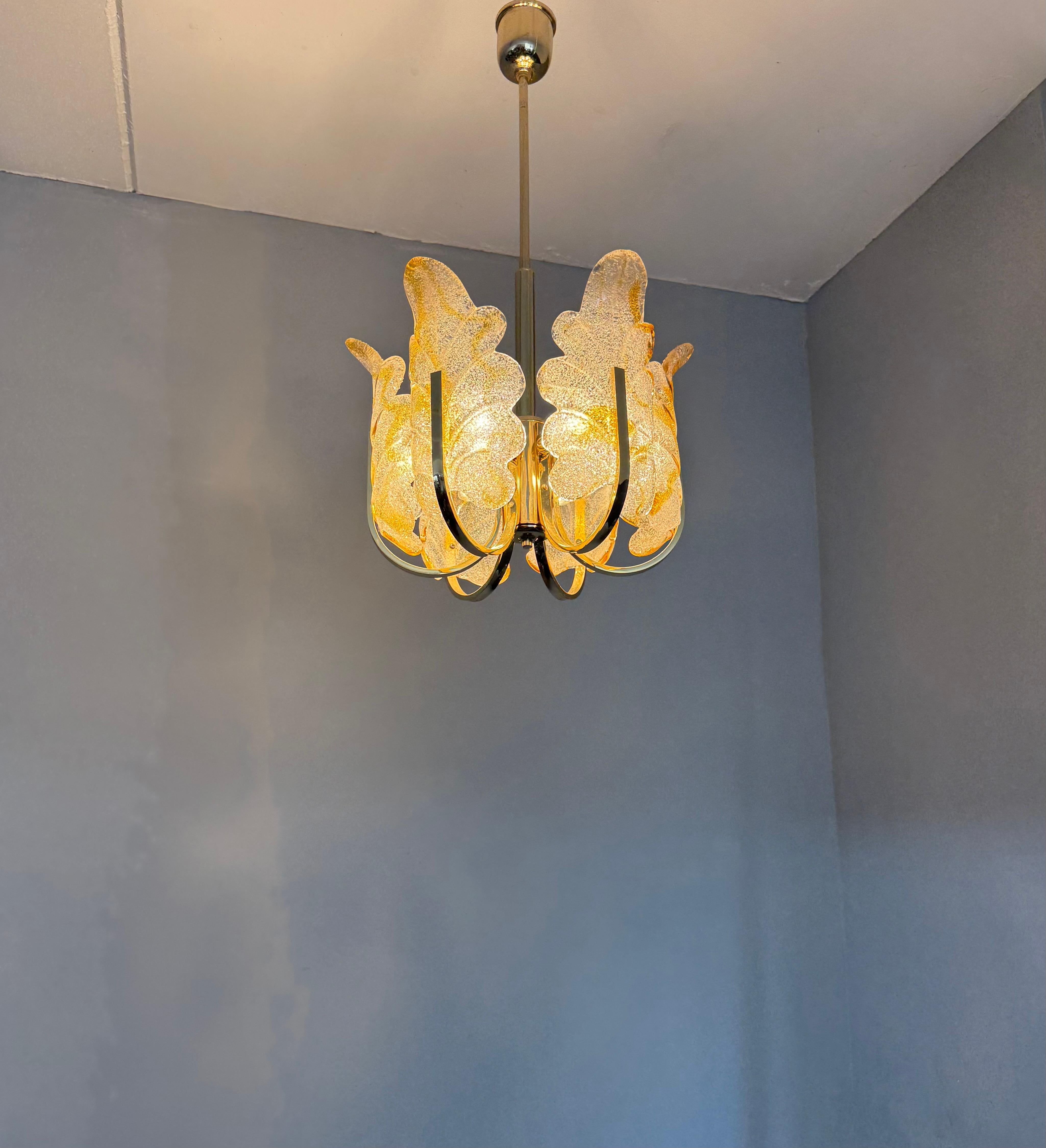Cast Beautiful Mid-Century Murano Glass & Brass, Leaf Chandelier, Italy, 1970s For Sale