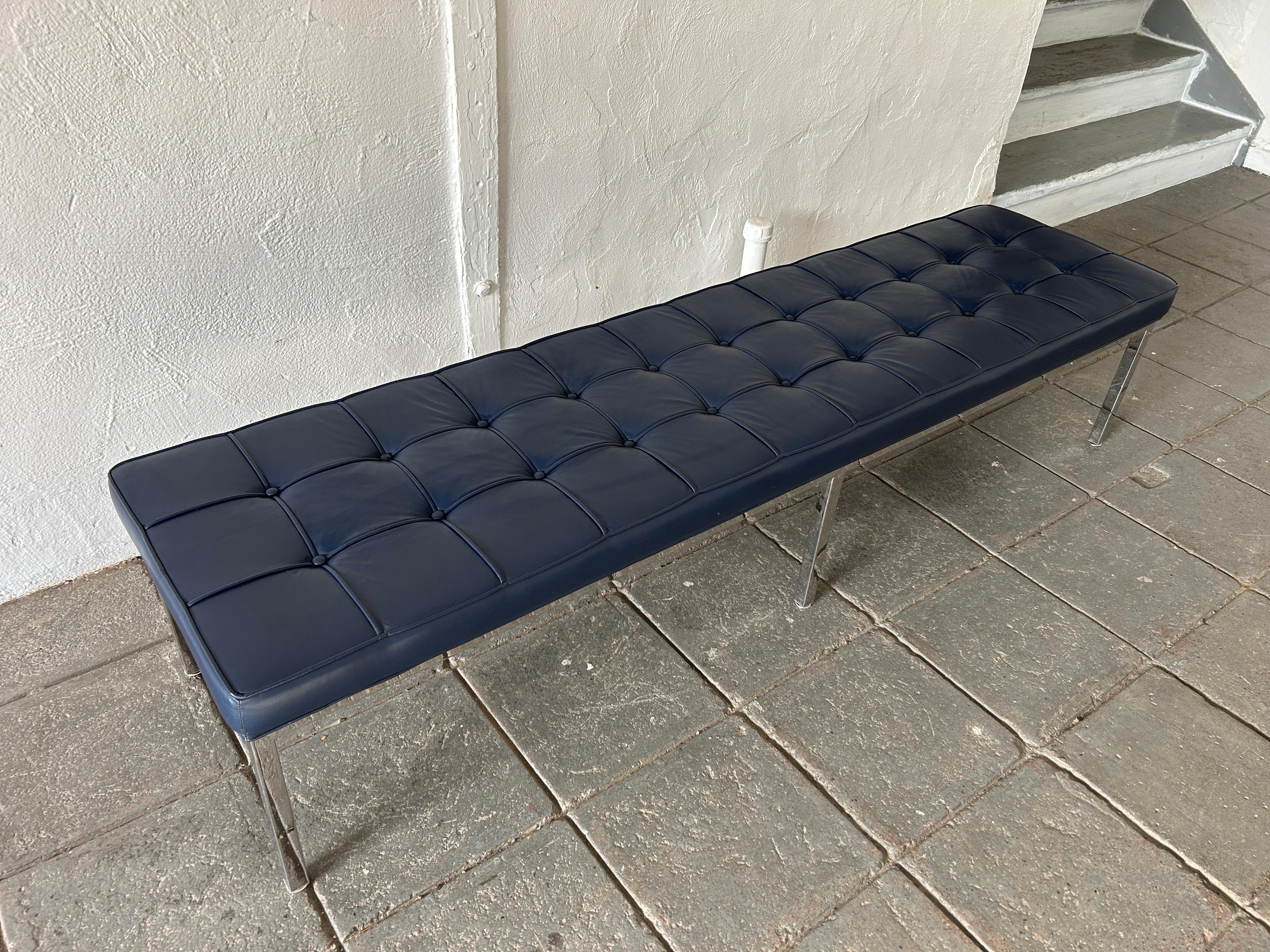 American Beautiful Mid-Century Navy Leather Bench Chrome Frame Style of Florence Knoll For Sale
