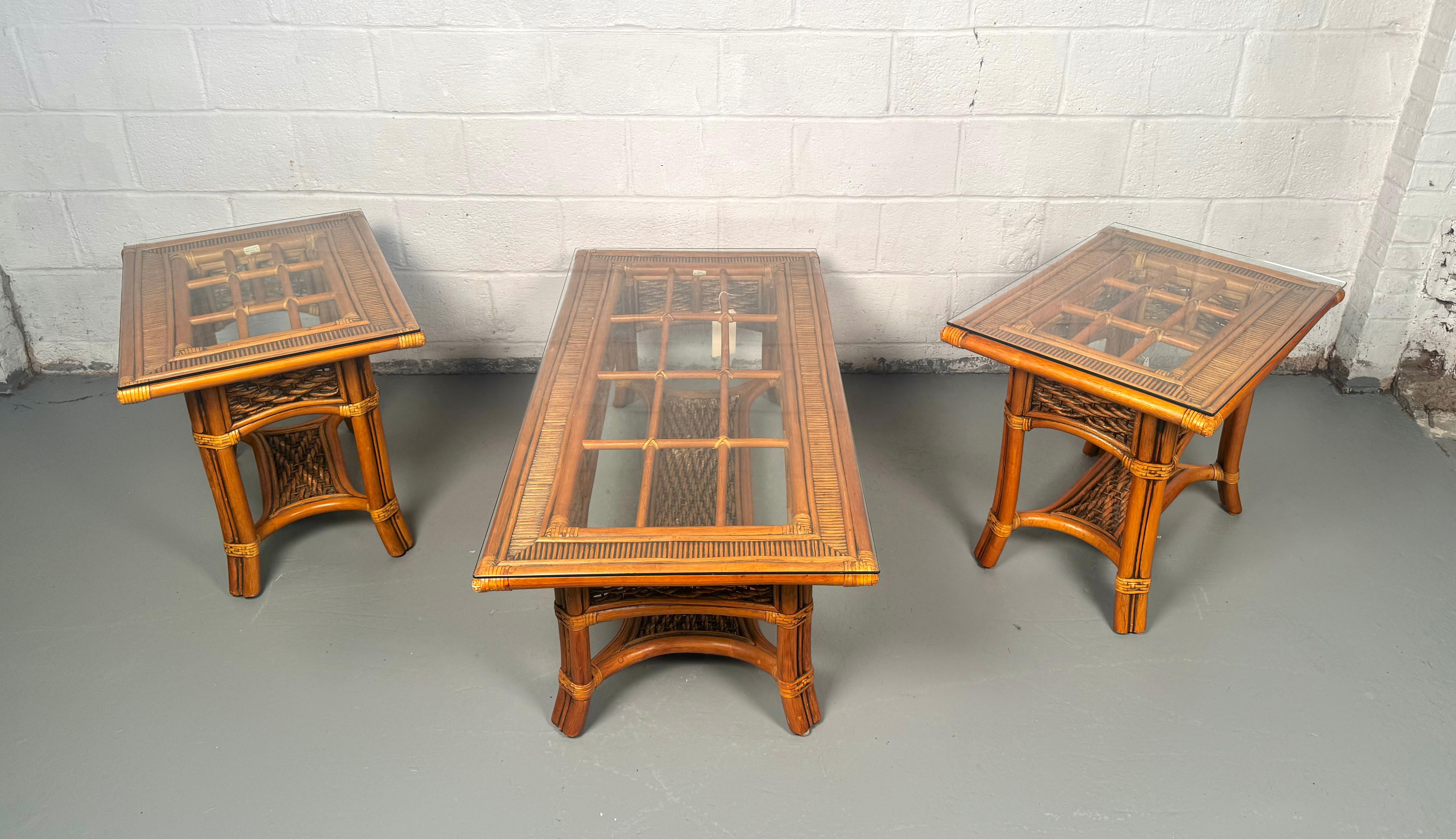 Beautiful Mid-Century Rattan Table Set For Sale 8
