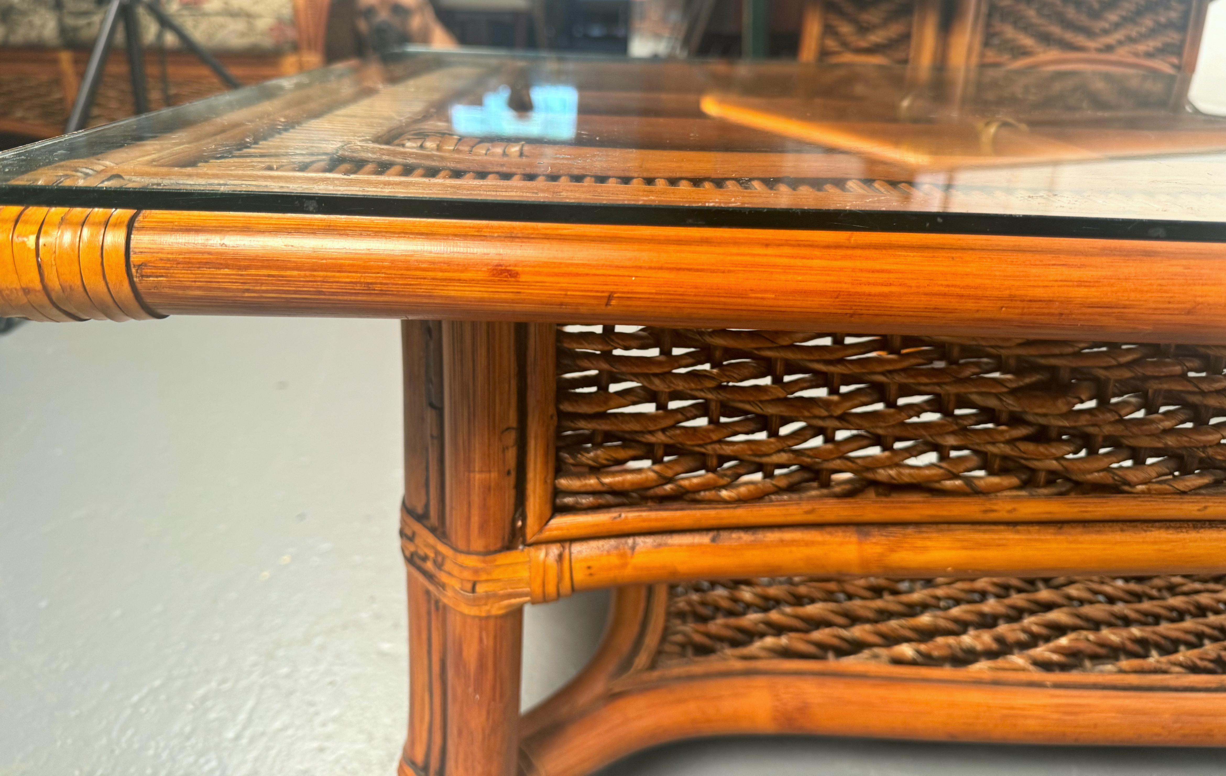 20th Century Beautiful Mid-Century Rattan Table Set For Sale