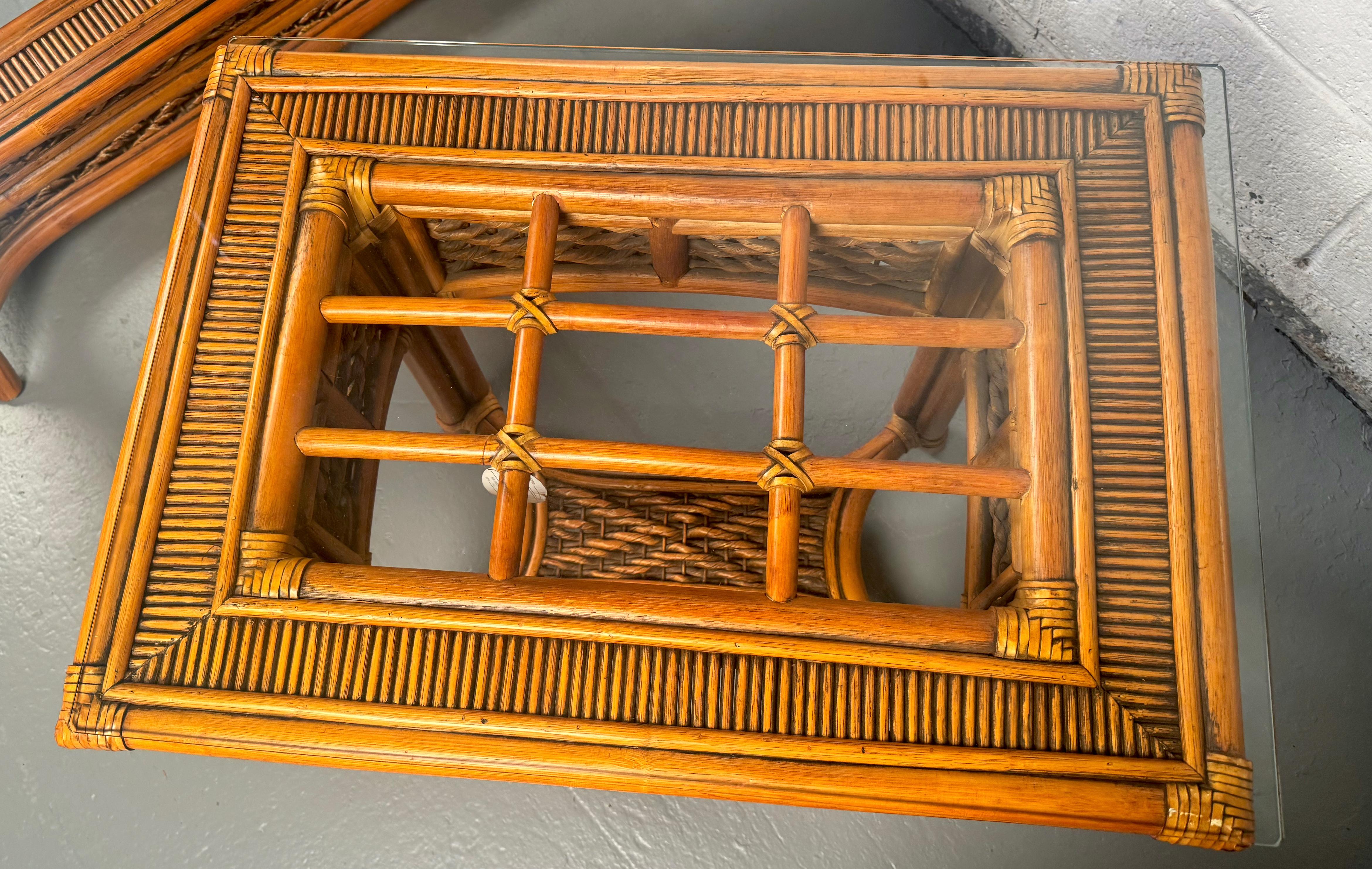 Beautiful Mid-Century Rattan Table Set For Sale 1