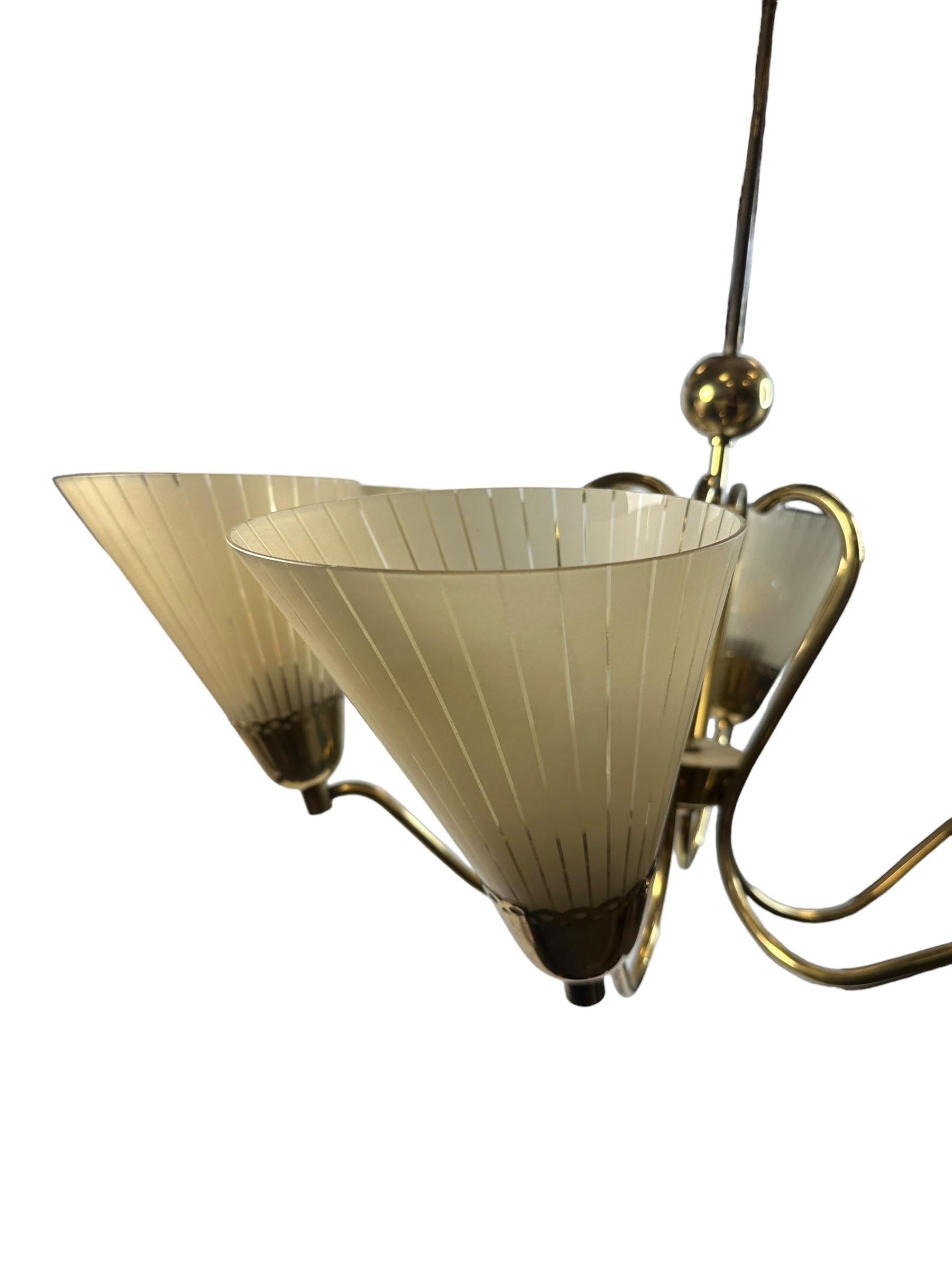 Beautiful Mid-Century Six Light German Brass & Etched Glass Chandelier, 1950s For Sale 1