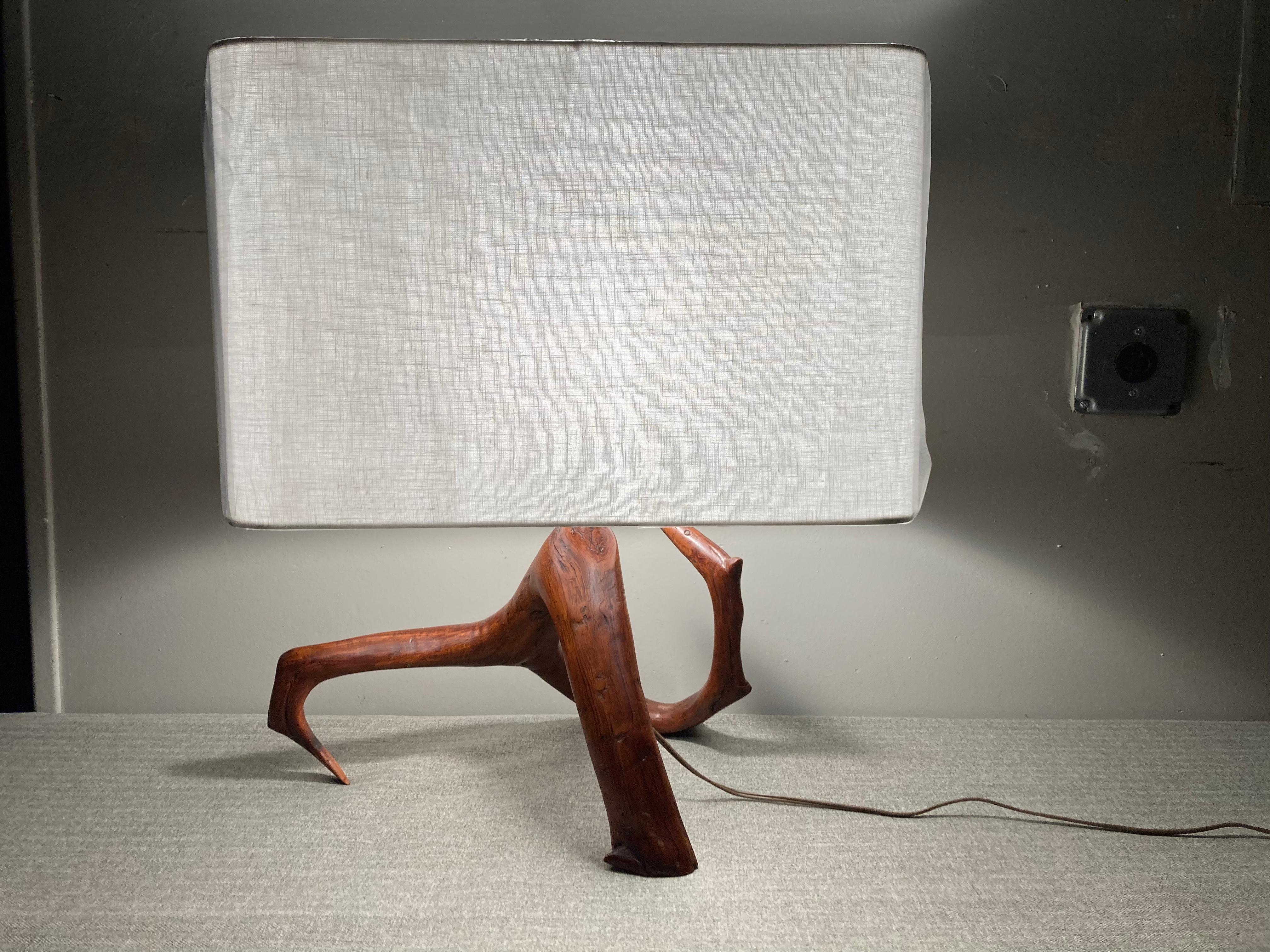 Beautiful table lamp, hardware and shade are new.