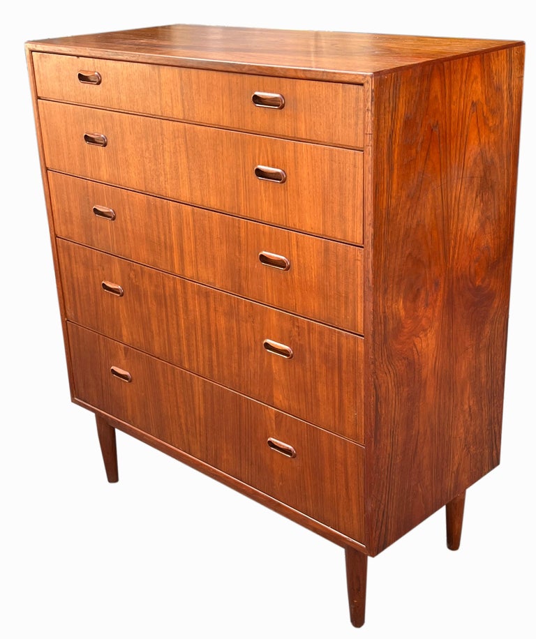 Beautiful Midcentury Teak Dresser Chest of Drawers For Sale at 1stDibs