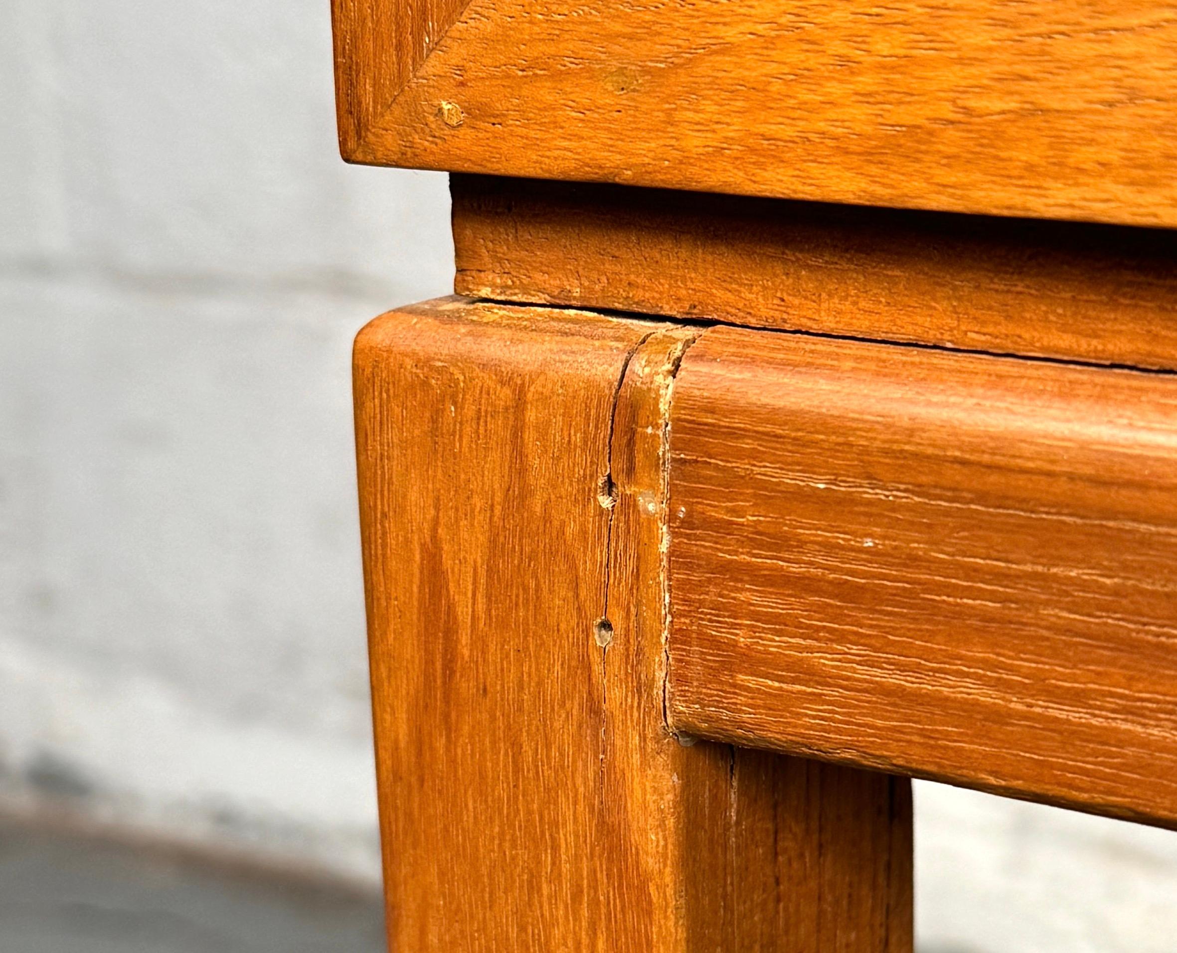 Beautiful Mid-Century Teak Desk by Arne Wahl Iversen en vente 12