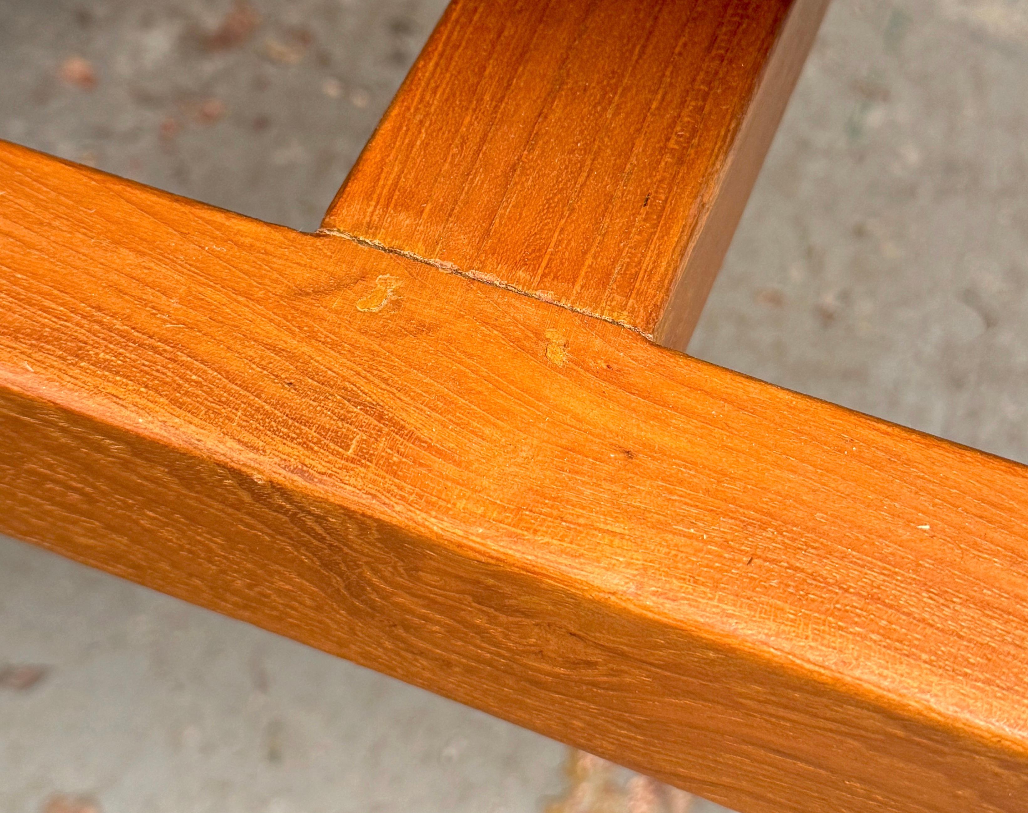 Beautiful Mid-Century Teak Desk by Arne Wahl Iversen en vente 13