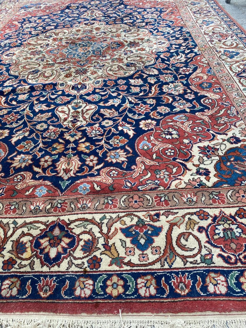 Schöner transylvanianischer Teppich aus der Mitte des Jahrhunderts im Angebot 4