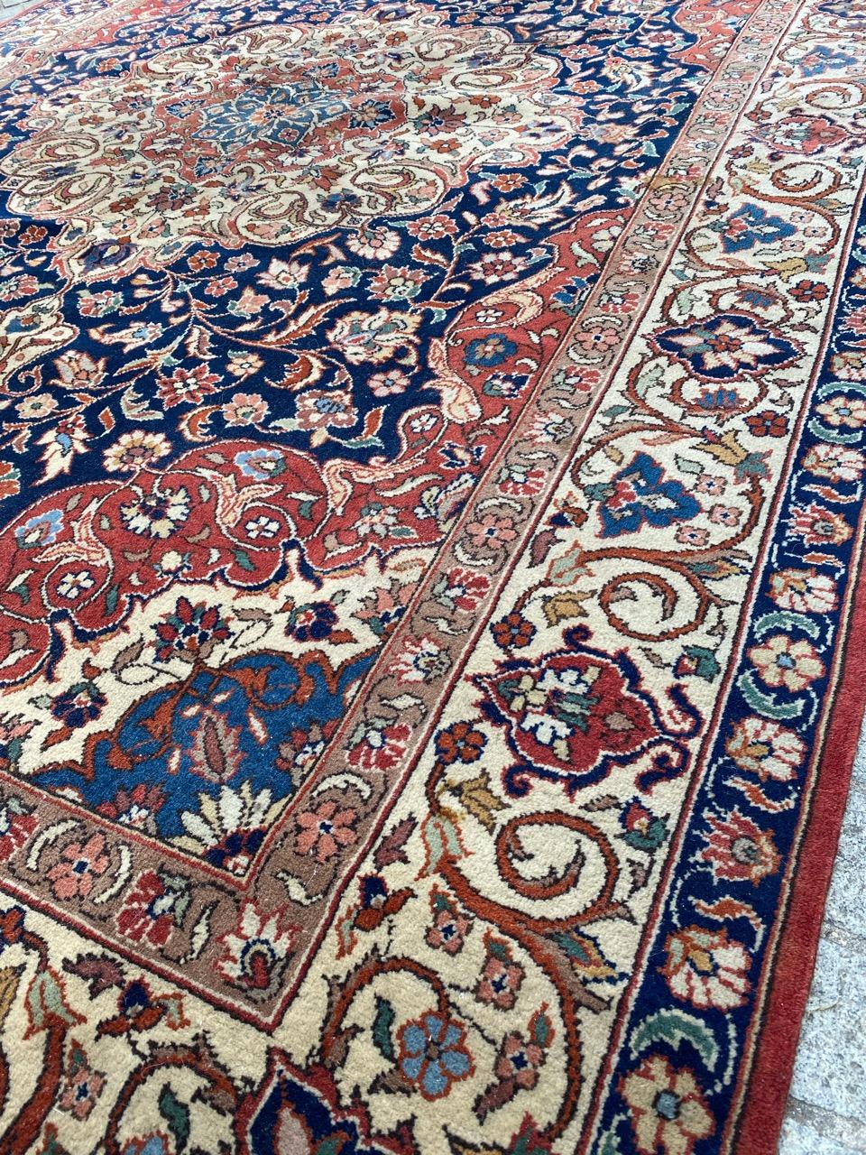 Schöner transylvanianischer Teppich aus der Mitte des Jahrhunderts im Angebot 5
