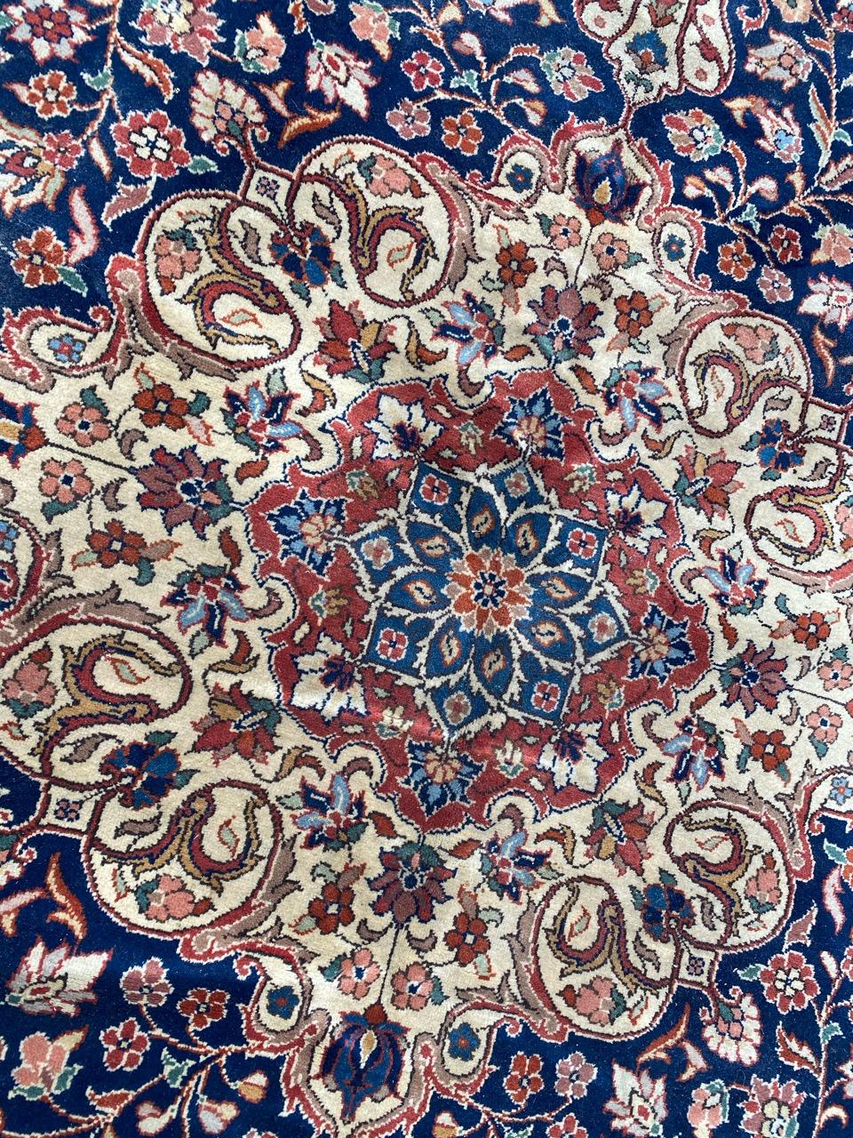 Schöner transylvanianischer Teppich aus der Mitte des Jahrhunderts im Angebot 1