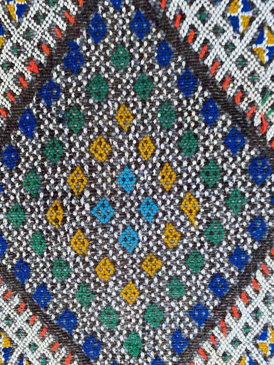 Preciosa alfombra marroquí bereber tribal de mediados de siglo de Bobyrug en Bueno estado para la venta en Saint Ouen, FR