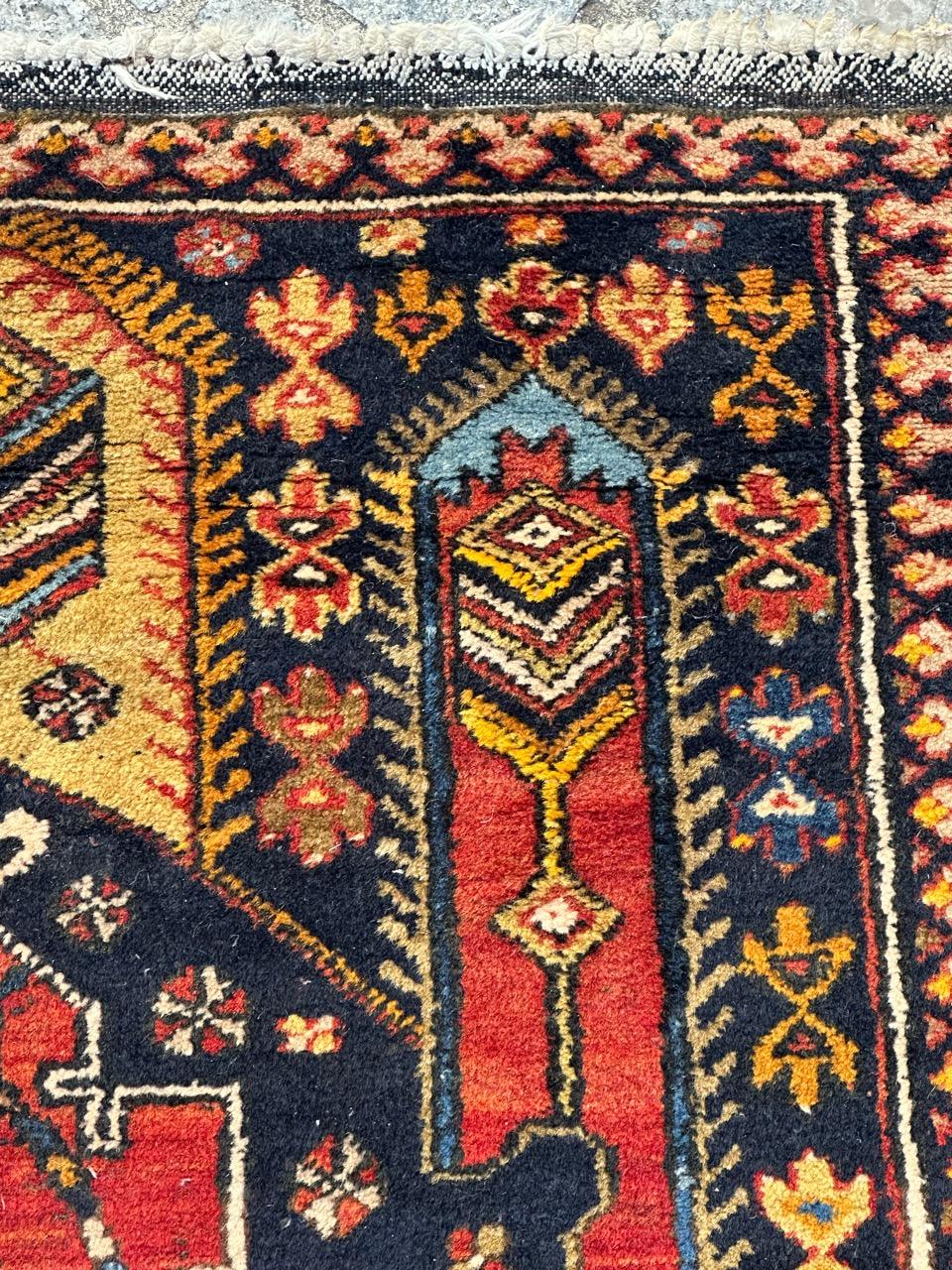 Schöner türkischer anatolischer Teppich aus der Mitte des Jahrhunderts im Angebot 7