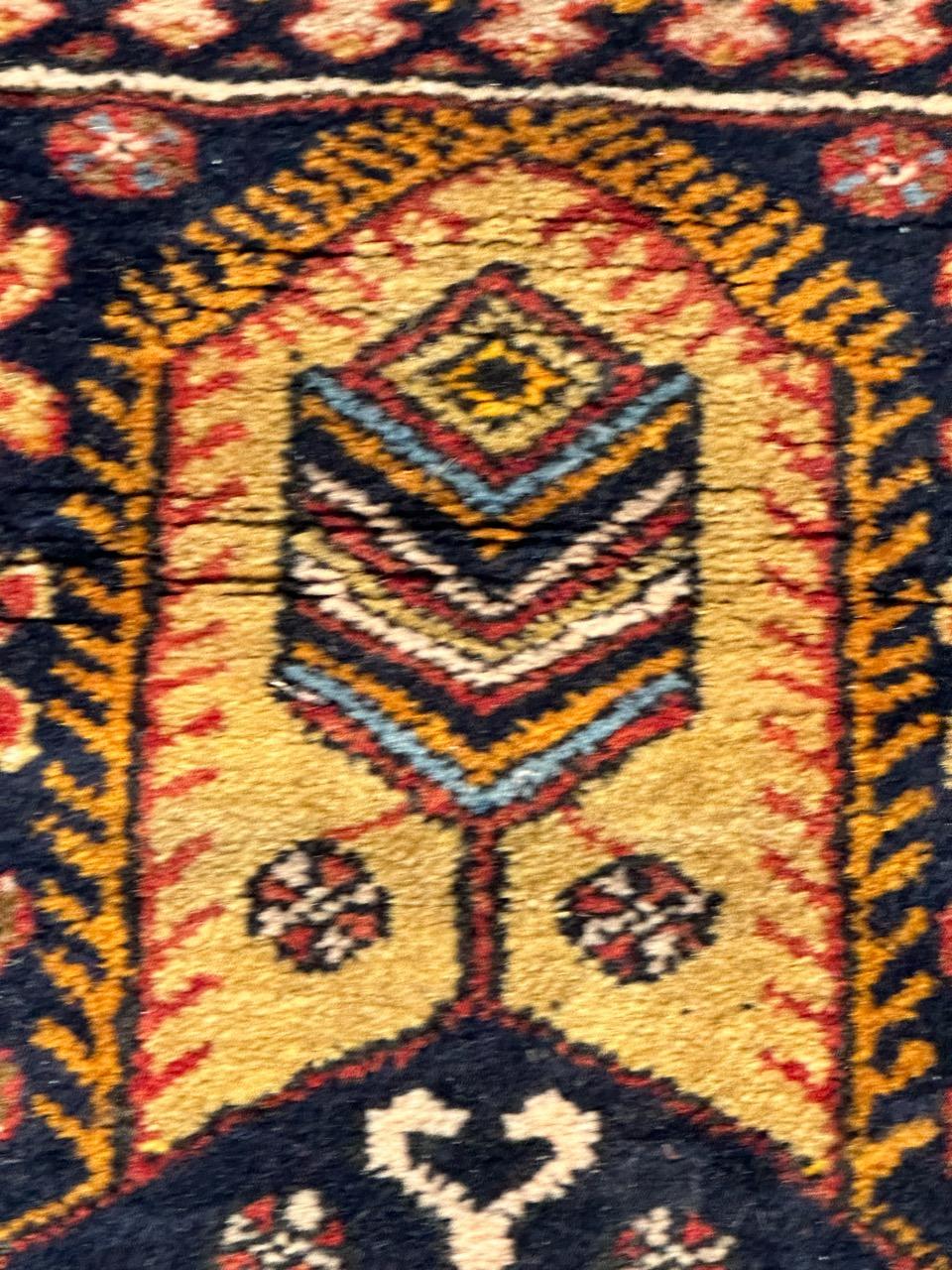 Schöner türkischer anatolischer Teppich aus der Mitte des Jahrhunderts im Angebot 9