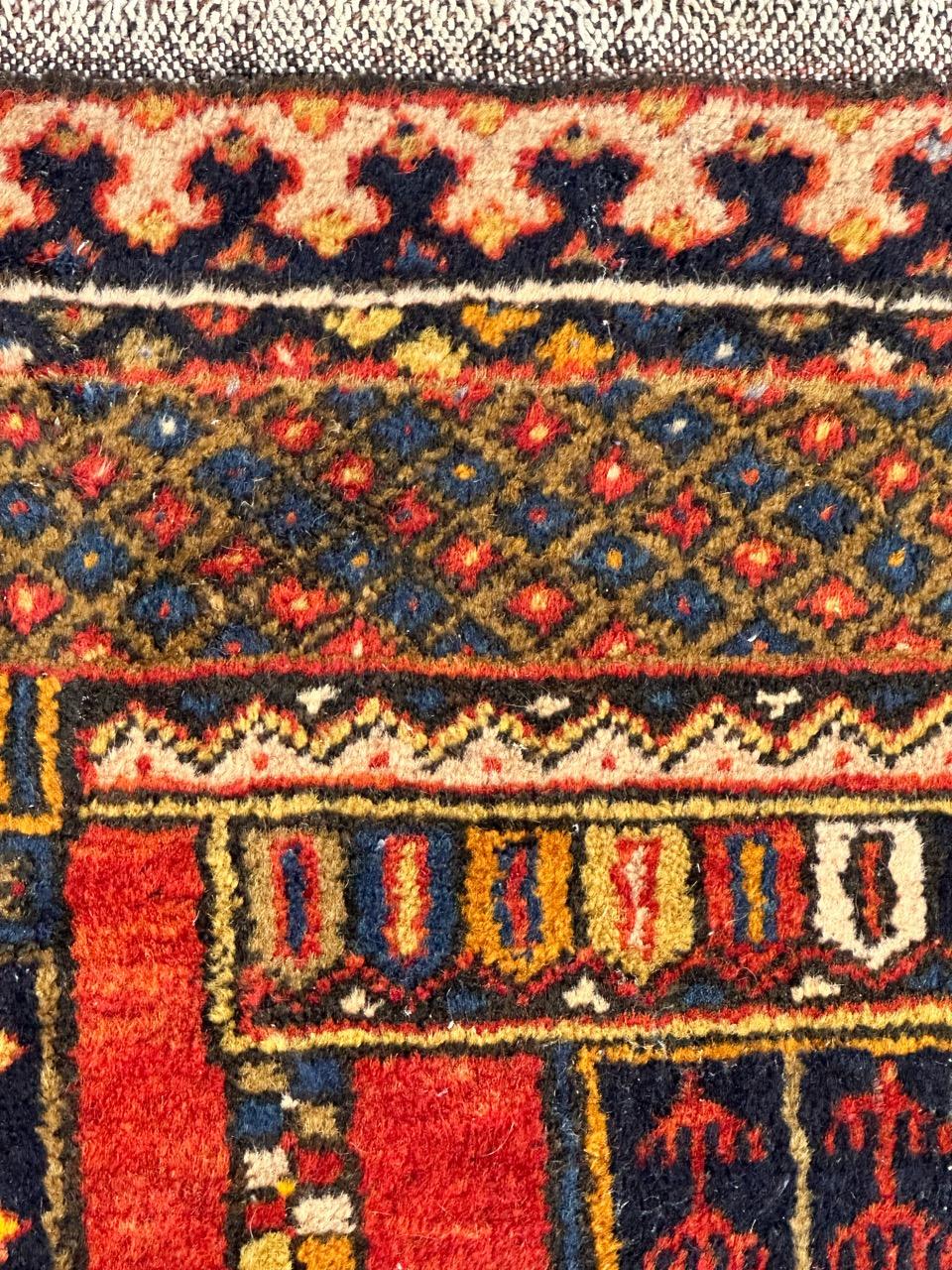 Schöner türkischer anatolischer Teppich aus der Mitte des Jahrhunderts (20. Jahrhundert) im Angebot