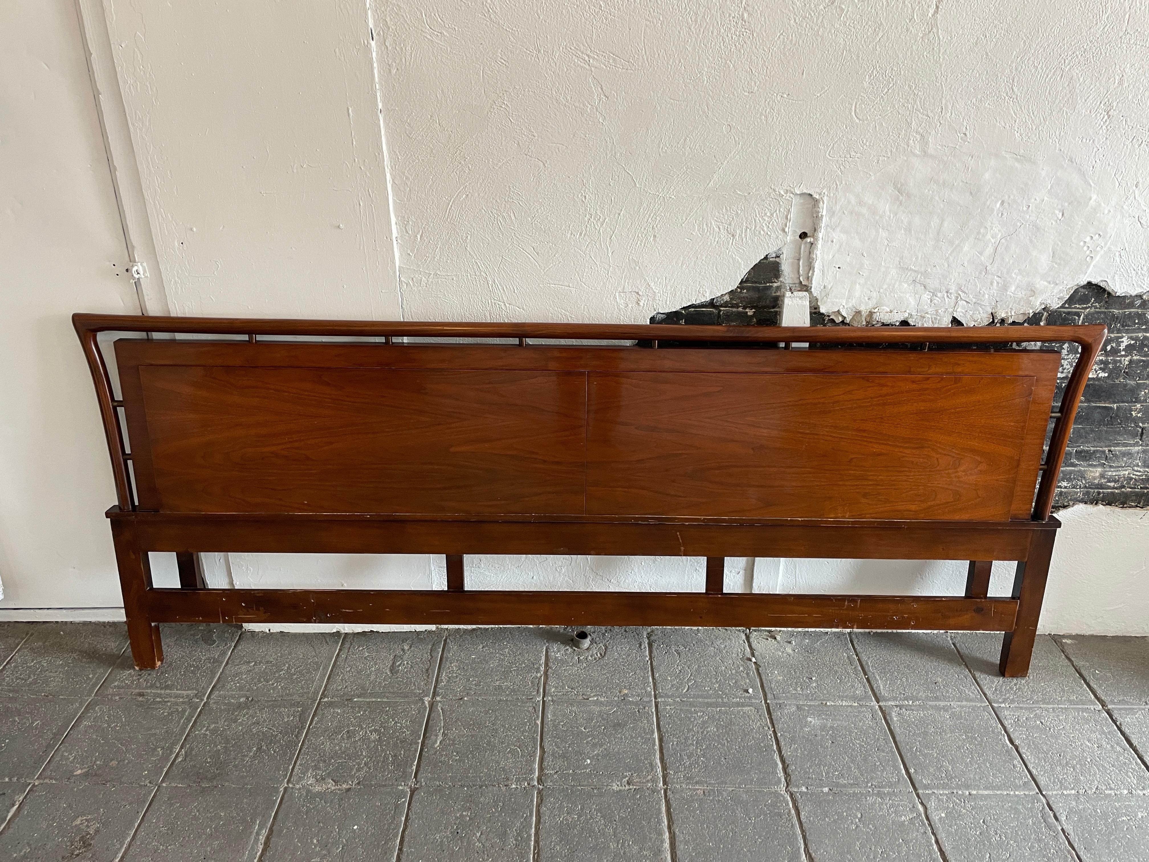 Mid-Century Modern Beautiful Mid-Century Walnut King Bed Headboard For Sale