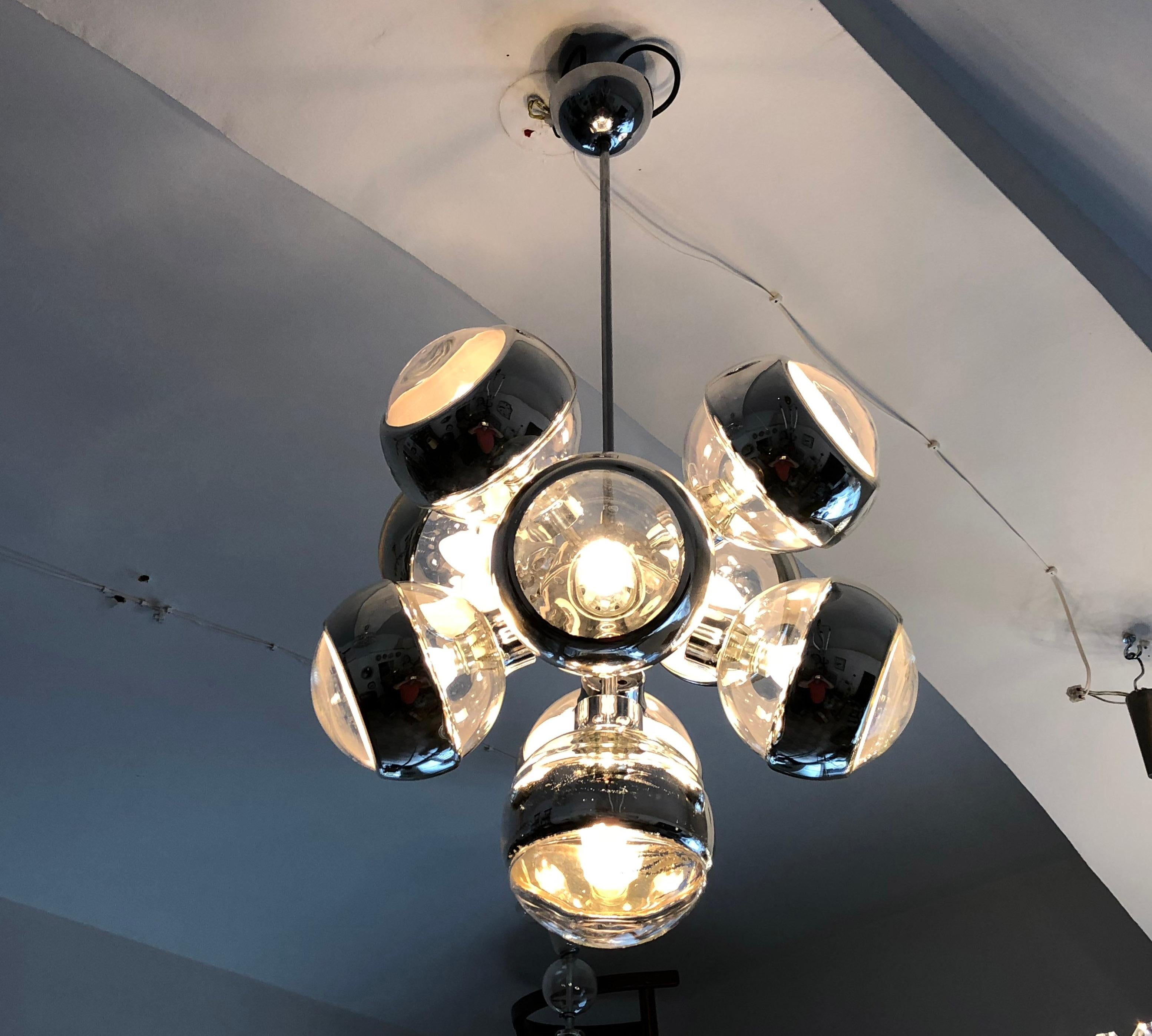 Beautiful Midcentury Chandelier by Peil & Putzler In Good Condition For Sale In Vienna, AT