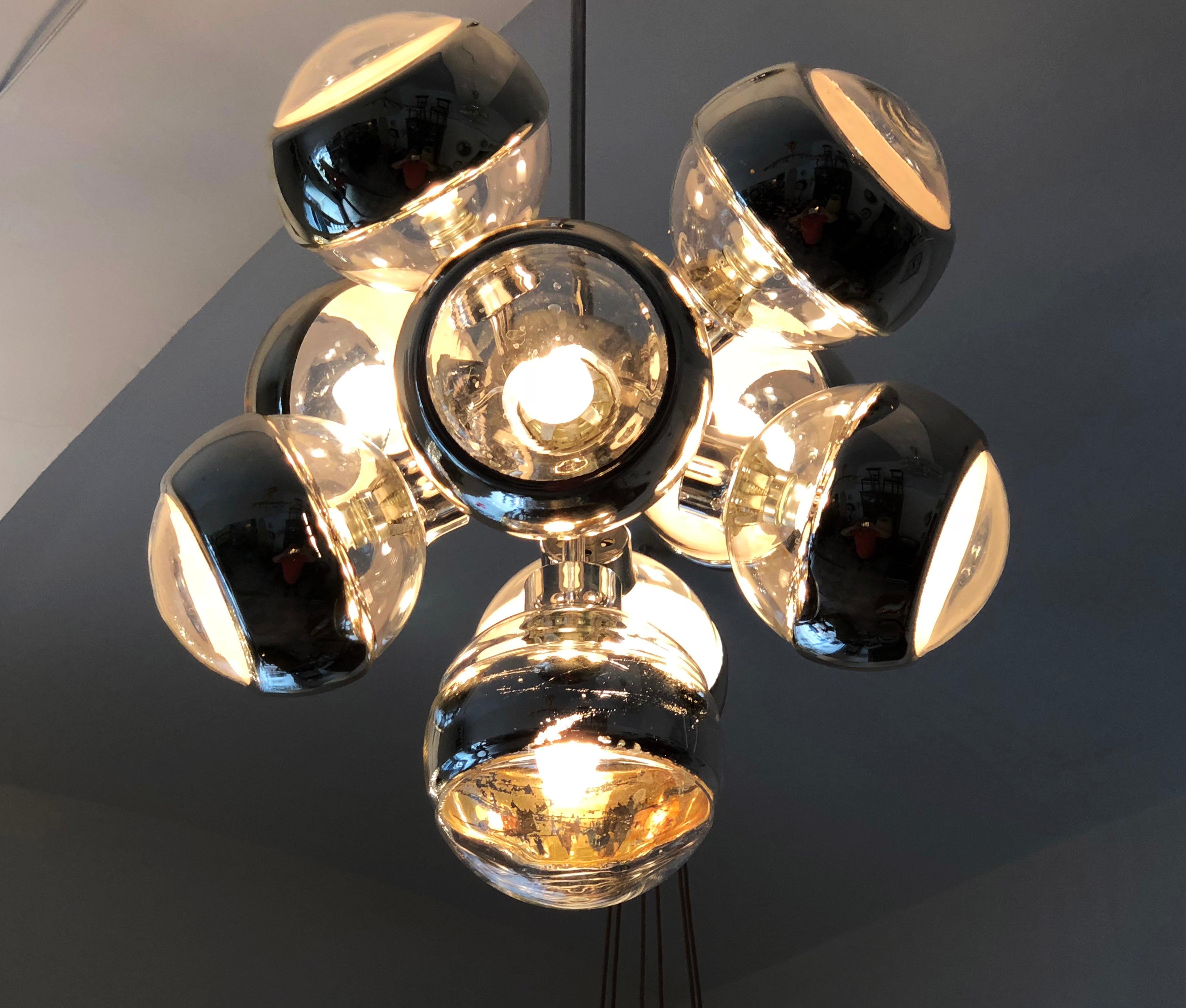 Mid-20th Century Beautiful Midcentury Chandelier by Peil & Putzler For Sale