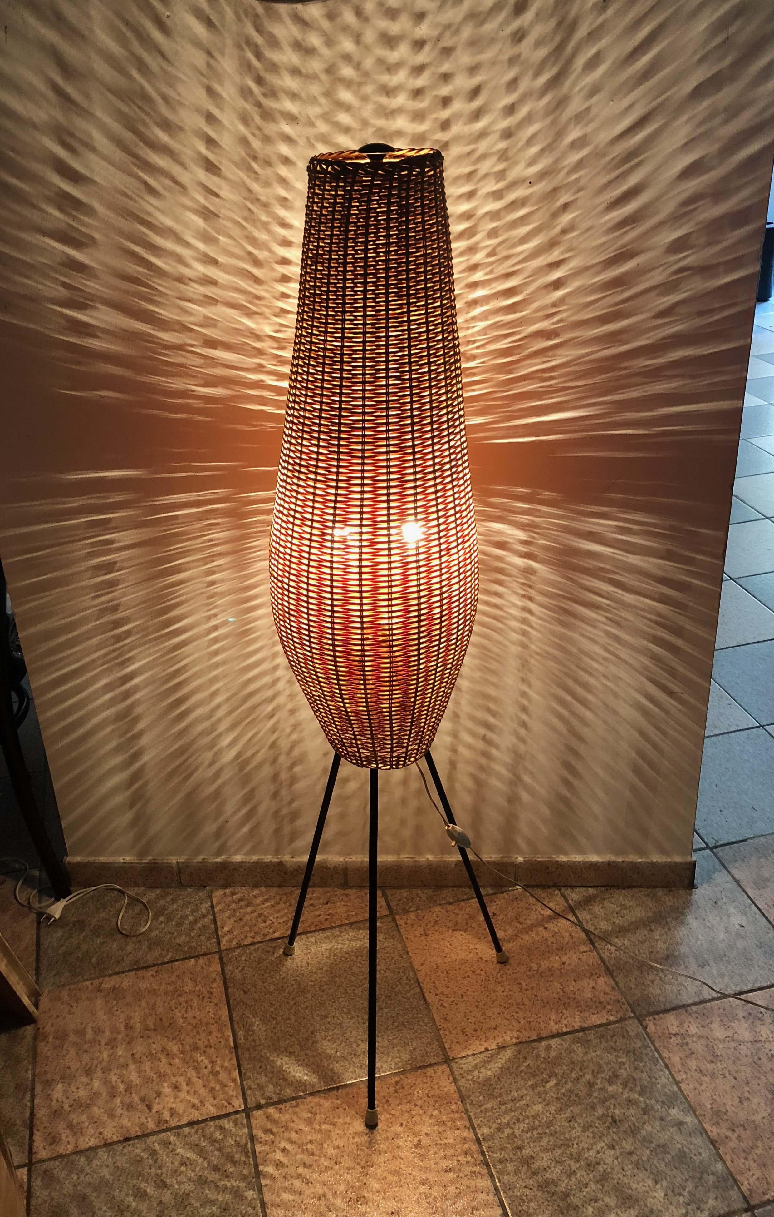 Beautiful Midcentury Floor Lamp with Wicker Shade In Excellent Condition In Vienna, AT