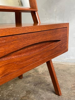 Beautiful Mid-Century Floor Mirror with Floating Drawer by Arne Vodder