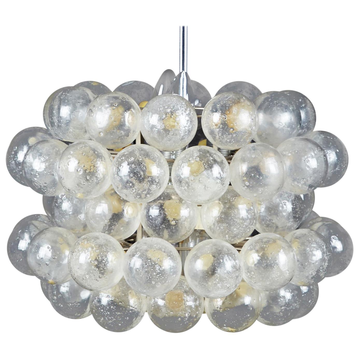 Bellissimo lampadario in vetro del Medioevo in vendita