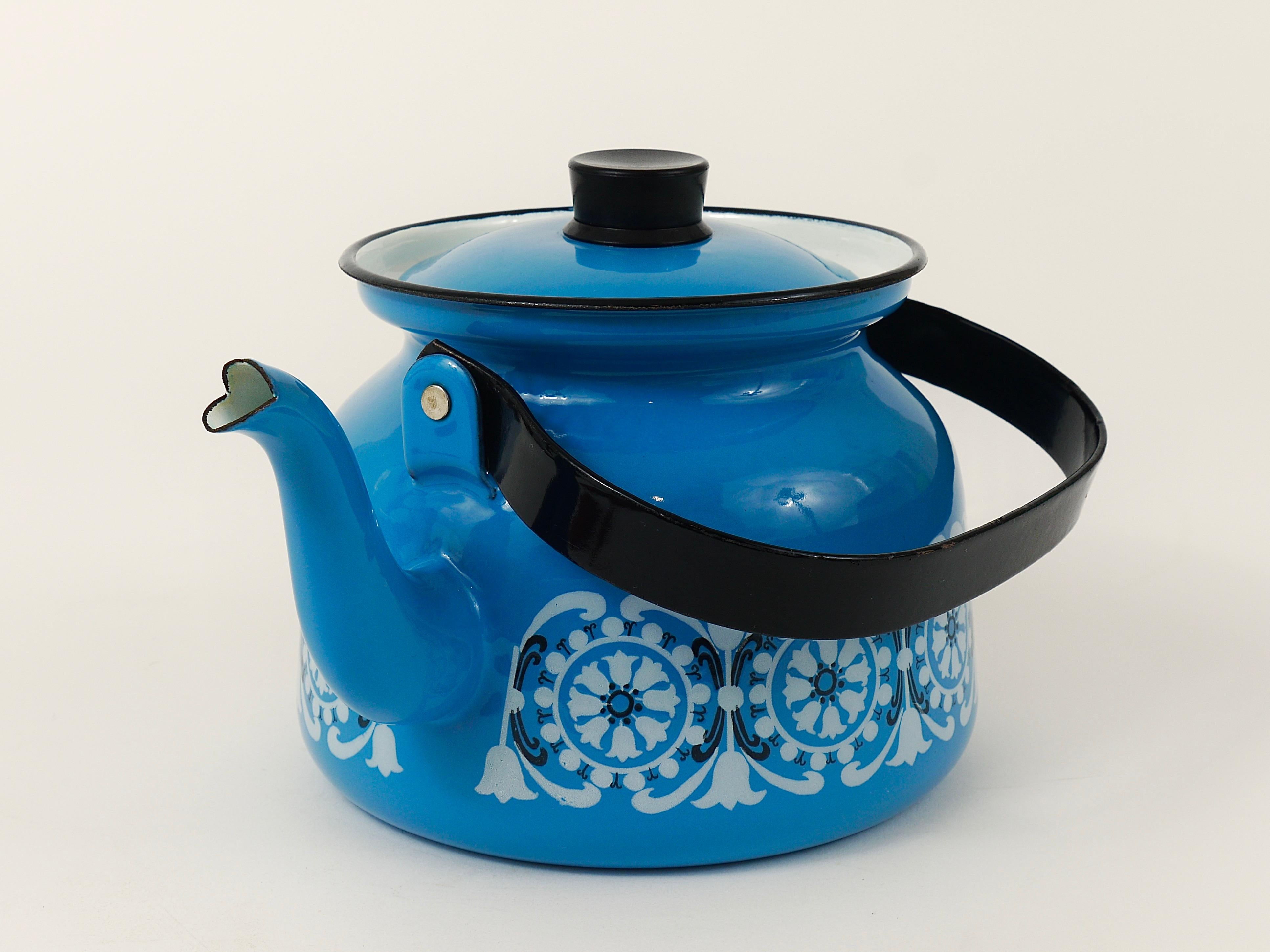 mid century modern tea kettle