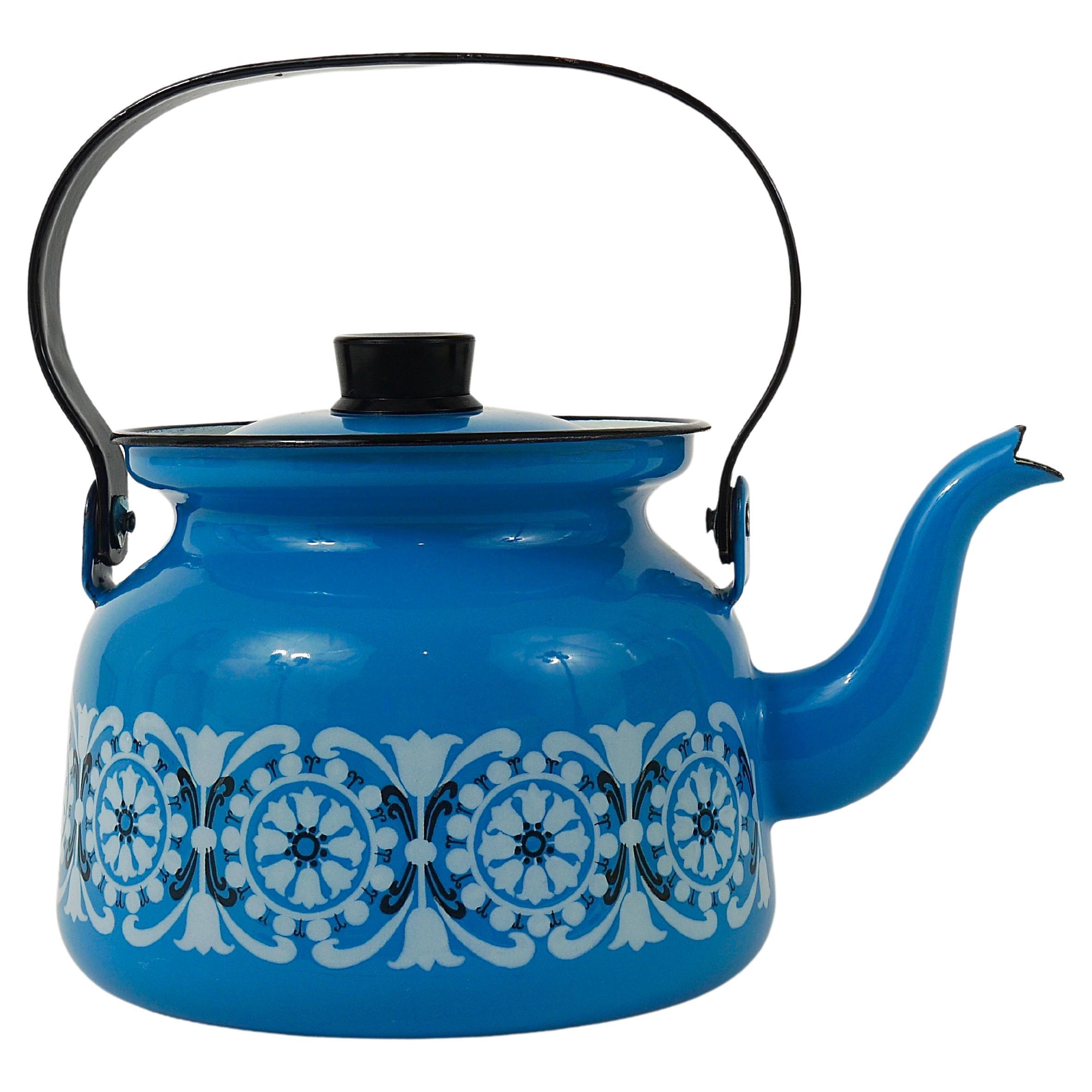 Beautiful Mid-Century Kaj Franck Enamel Tea Pot Kettle, Finel Arabia, Finland