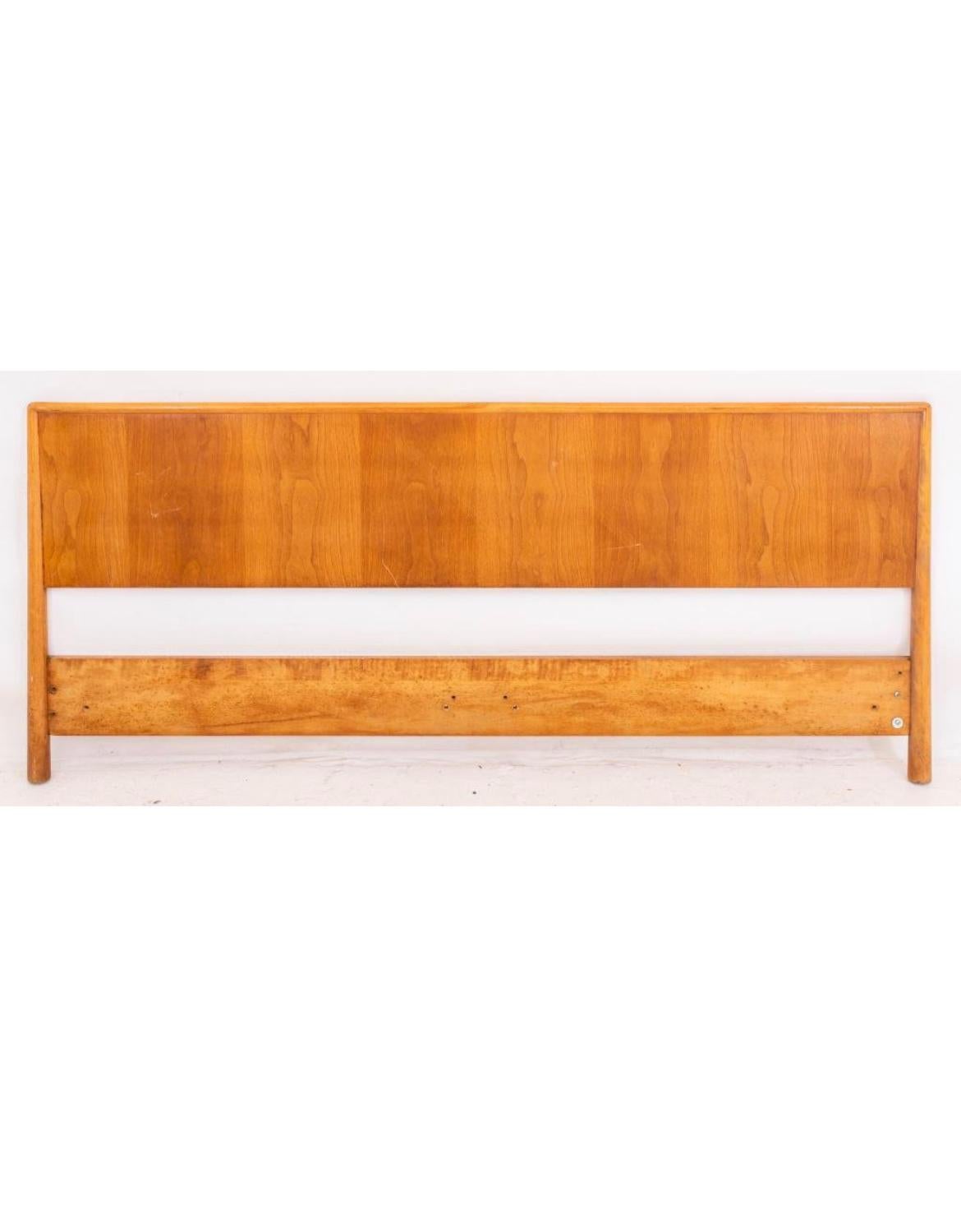 Beautiful Robsjohn-Gibbings for Widdicomb furniture bed headboard in wonderful condition. finely crafted rounded curved blonde maple wood details. Fits a king sized mattress. Bed headboard only no metal bed frame. Easily mounts to all bed