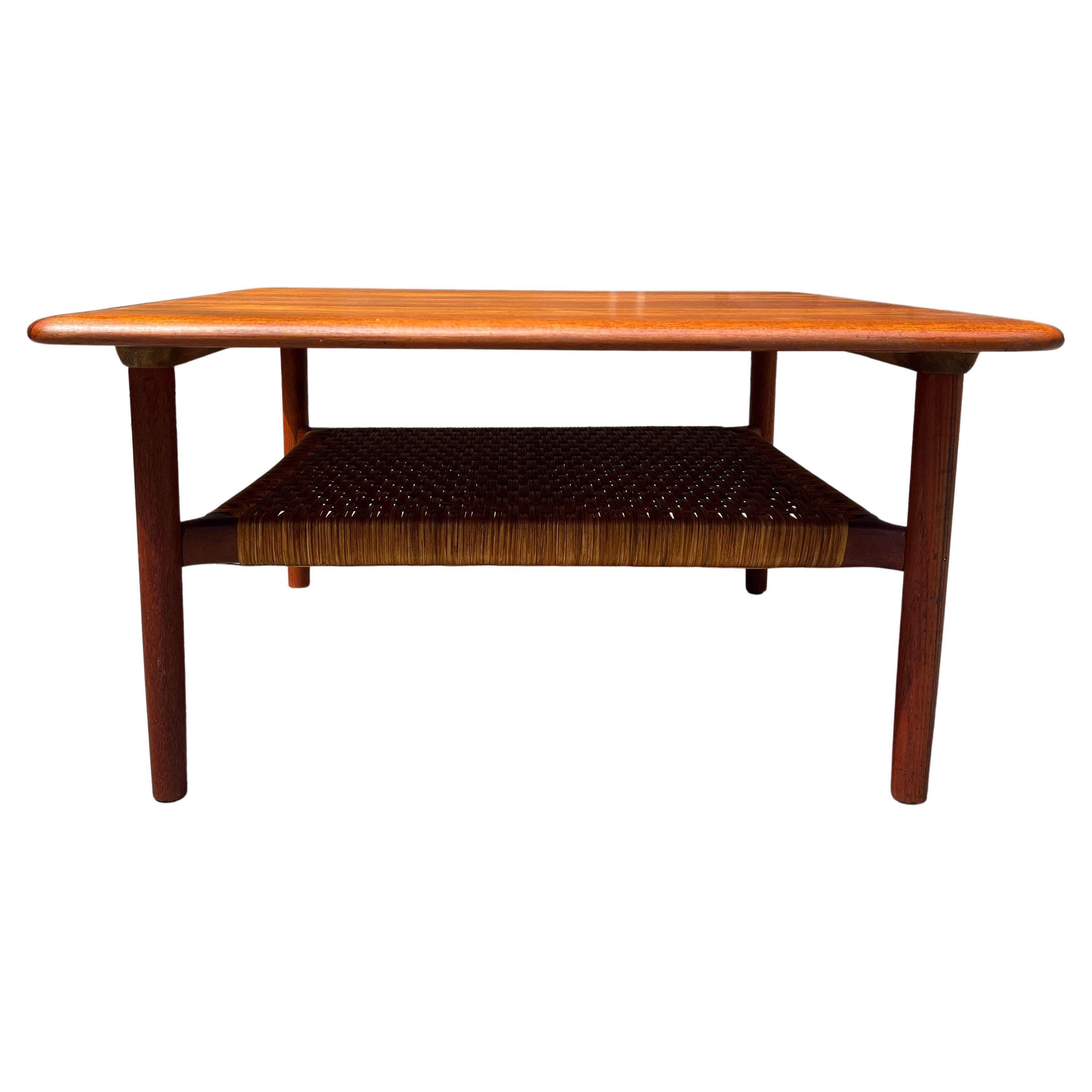 Beautiful Midcentury Teak and Cane Coffee Table For Sale 1