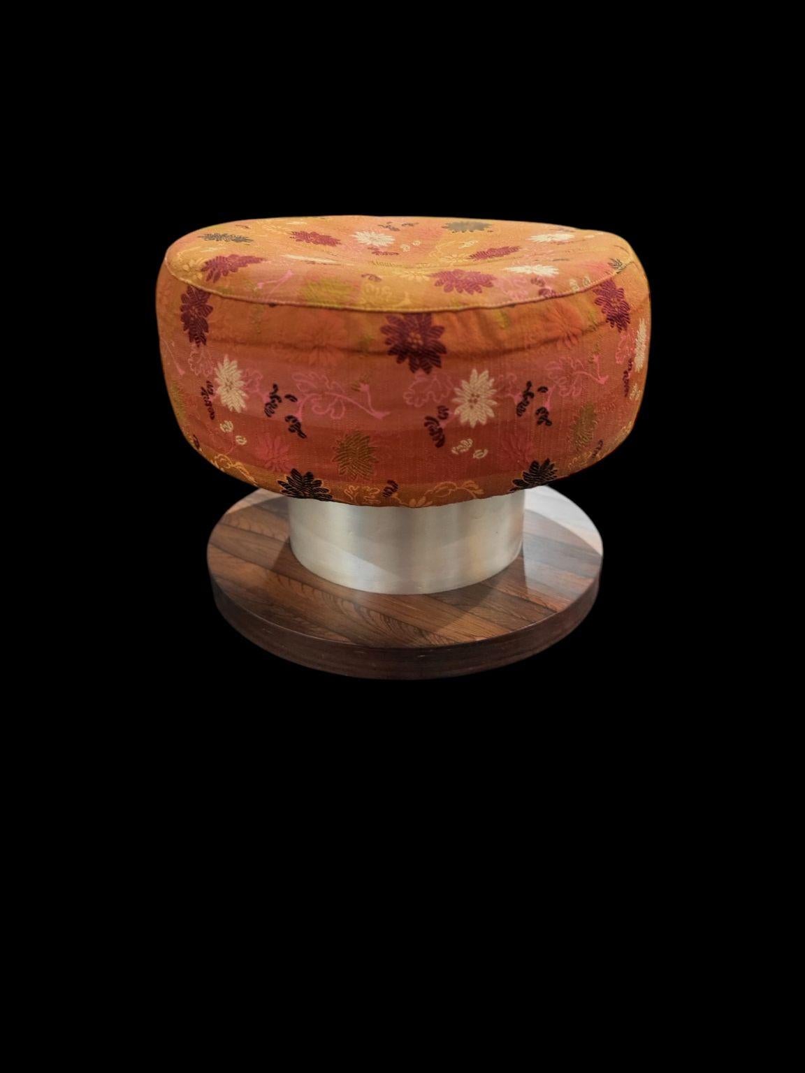 Beautiful Milo Baughman Rosewood and Aluminum Mid Century Stool C.1960-70’s In Good Condition In Bernville, PA