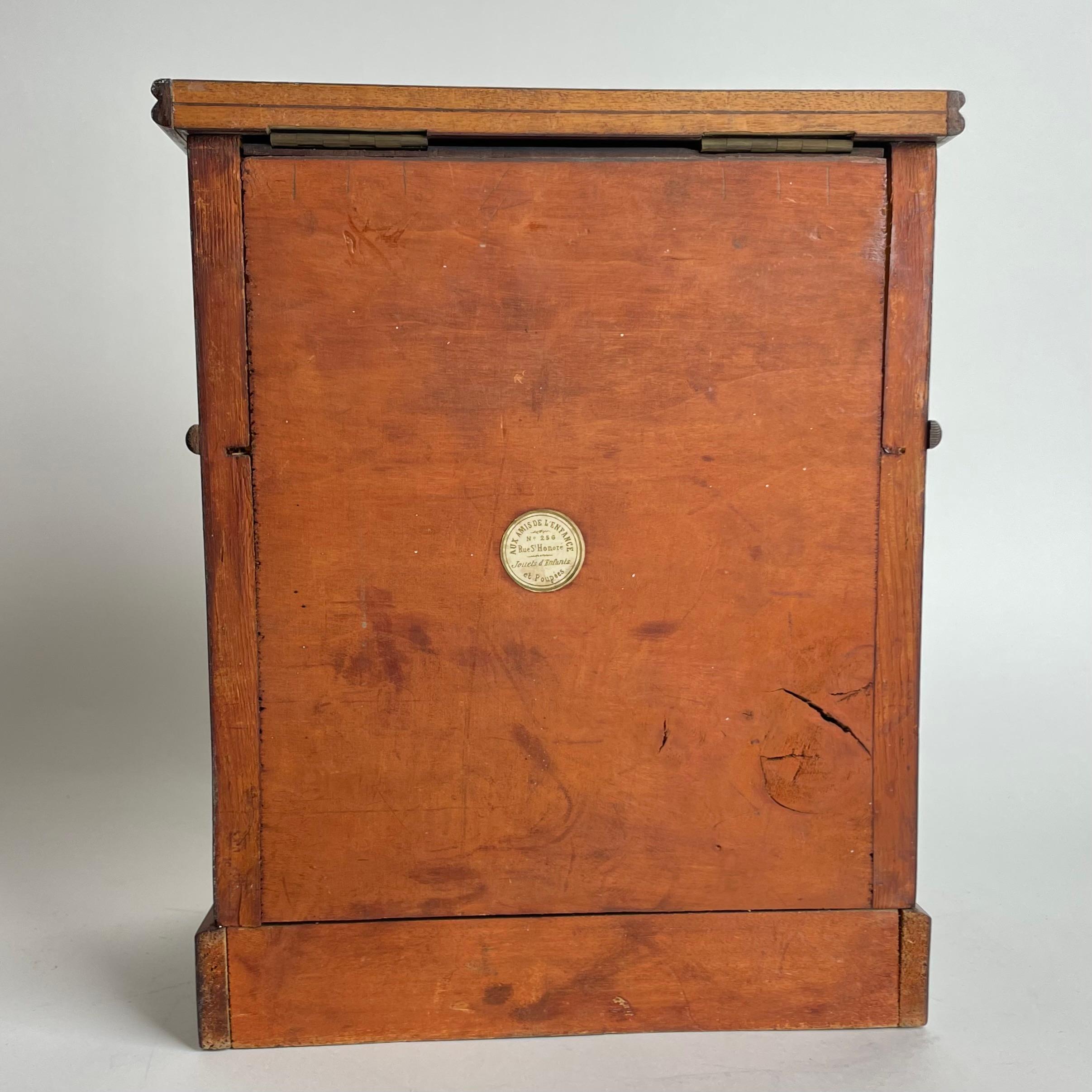 Beautiful Miniature chest of drawers in Mahogany from Paris in the 1840s 6