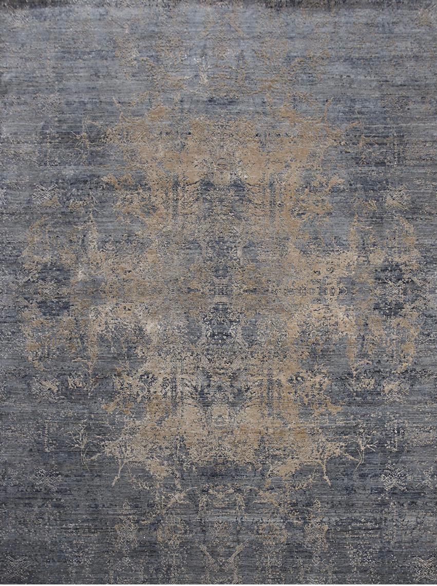 Very nice modern rug with an abstract design and nice colors, entirely and finely hand knotted with hand carded wool and silk velvet on cotton foundation.