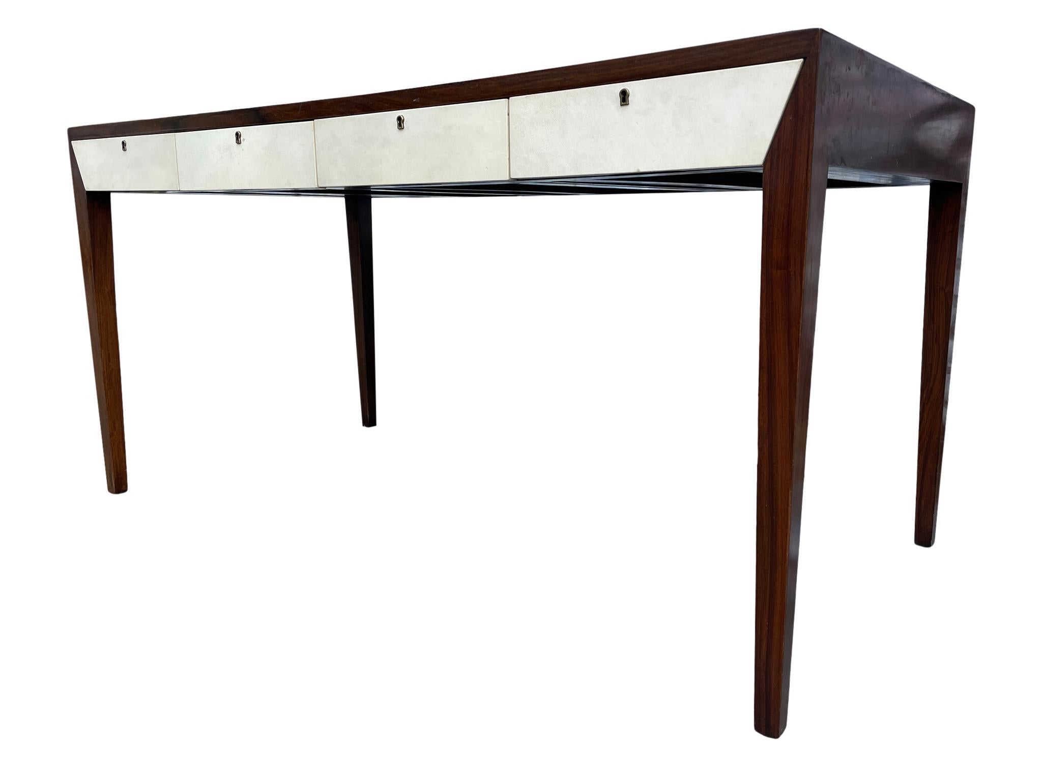 Schöner moderner Schreibtisch aus massivem Mahagoniholz mit 4 Schubladen aus Eichenholzfront (Holzarbeit) im Angebot