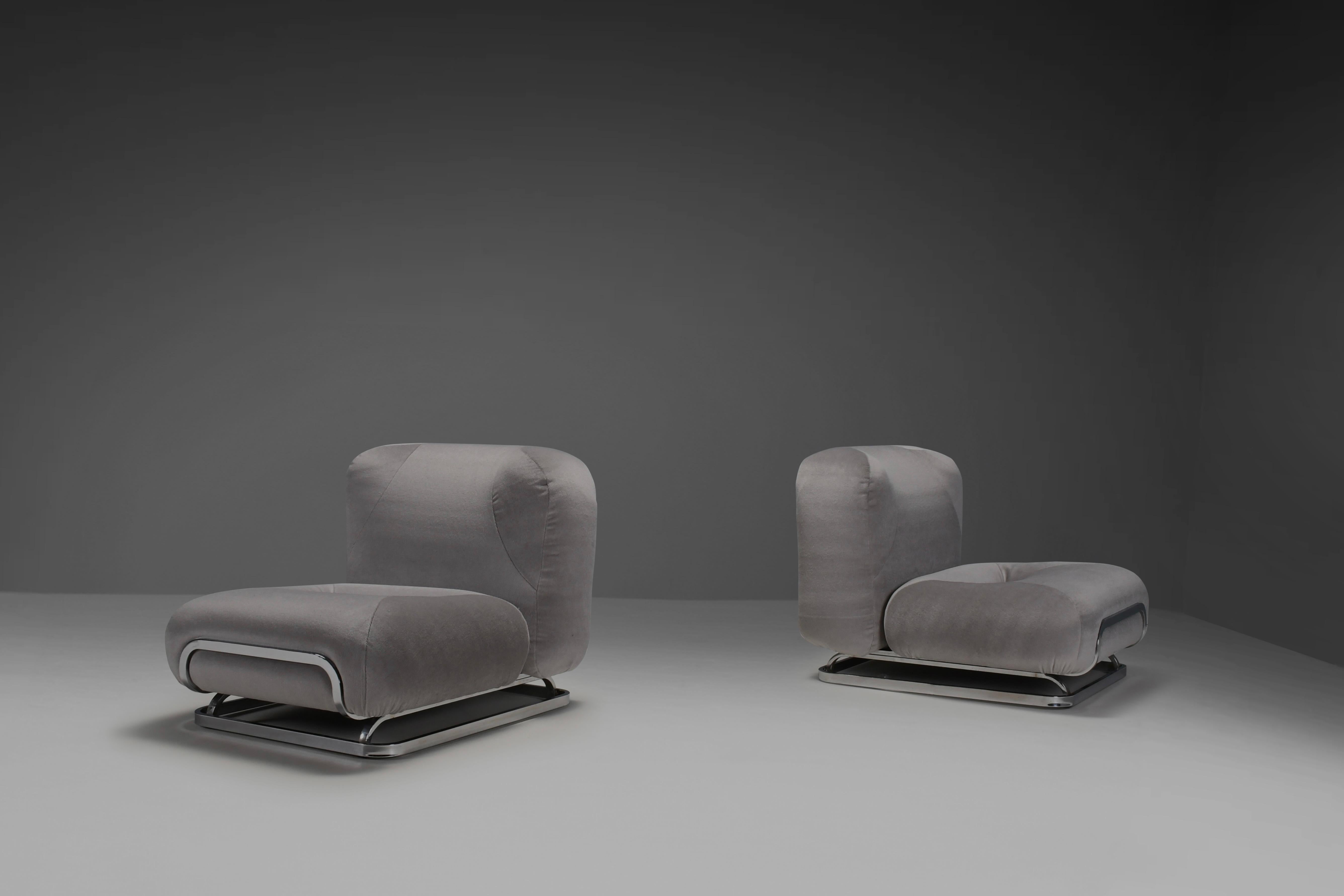 Sillas de salón de mohair gris y cromo Diseñadas por Malchioro para IPE, Italia, 1970 en Bueno estado para la venta en Echt, NL