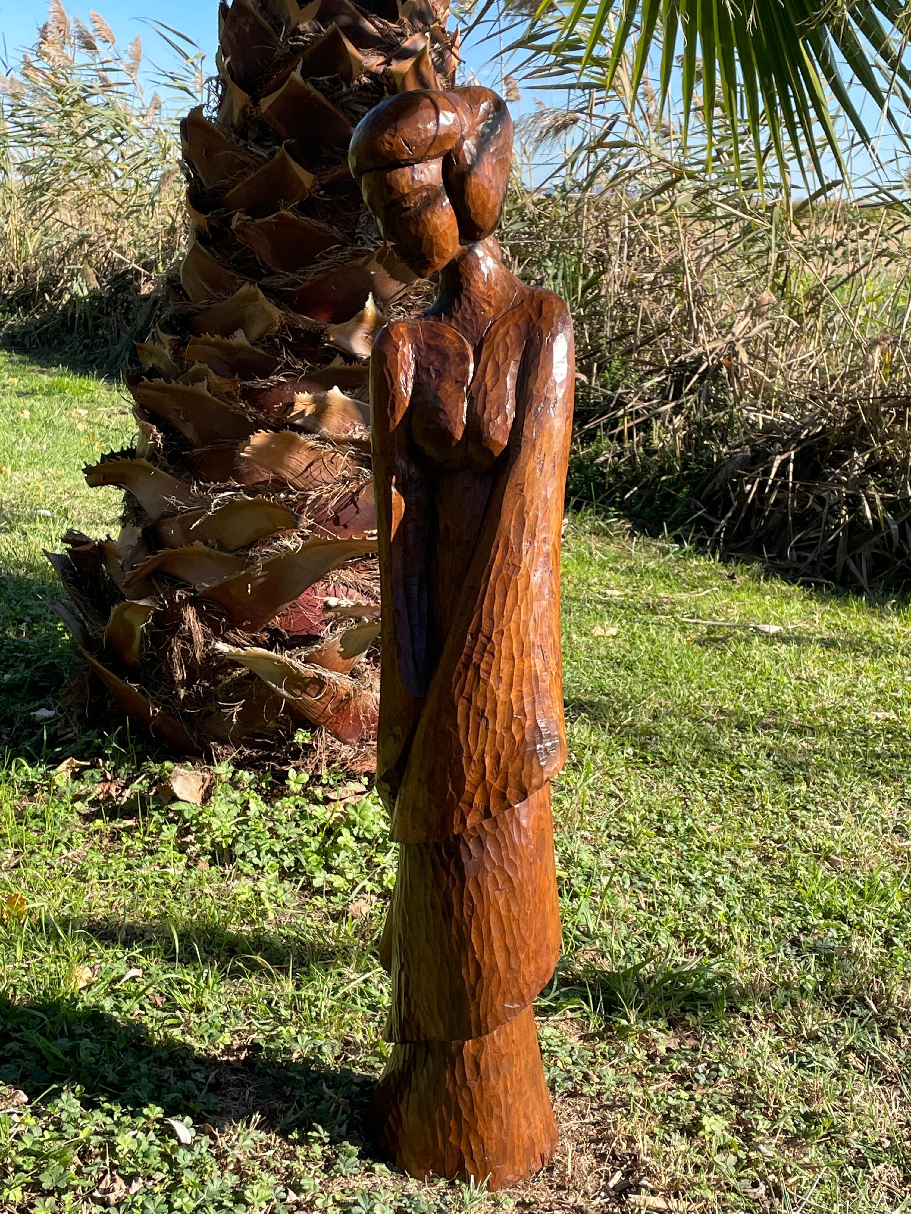 Bellissima scultura in legno monossile, scolpita a mano, Francia In condizioni buone in vendita a L’ISLE-SUR-LA-SORGUE, FR