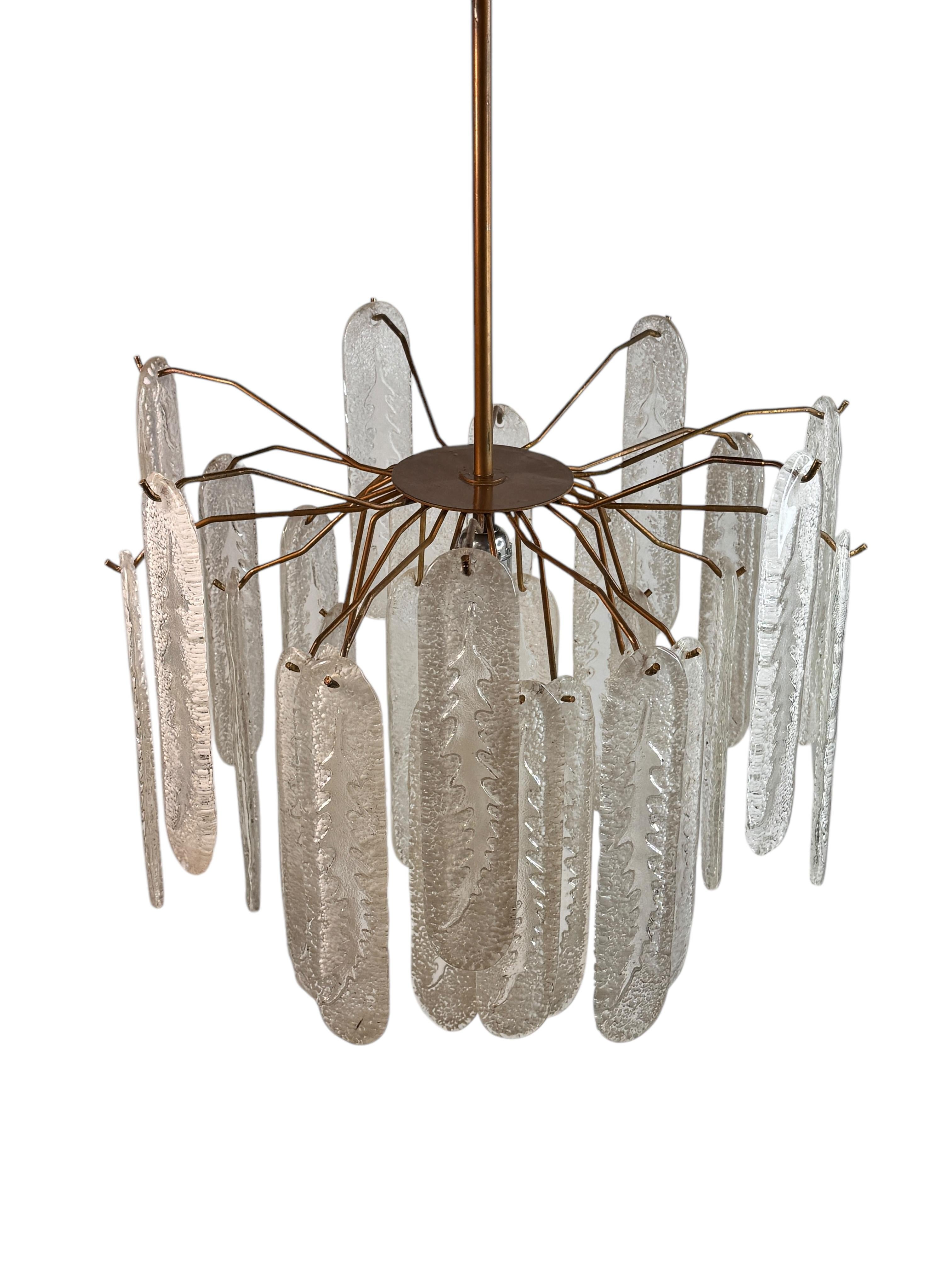 Italiano Bellissimo lampadario a più piani in vetro di Murano, stile Venini anni '70 in vendita