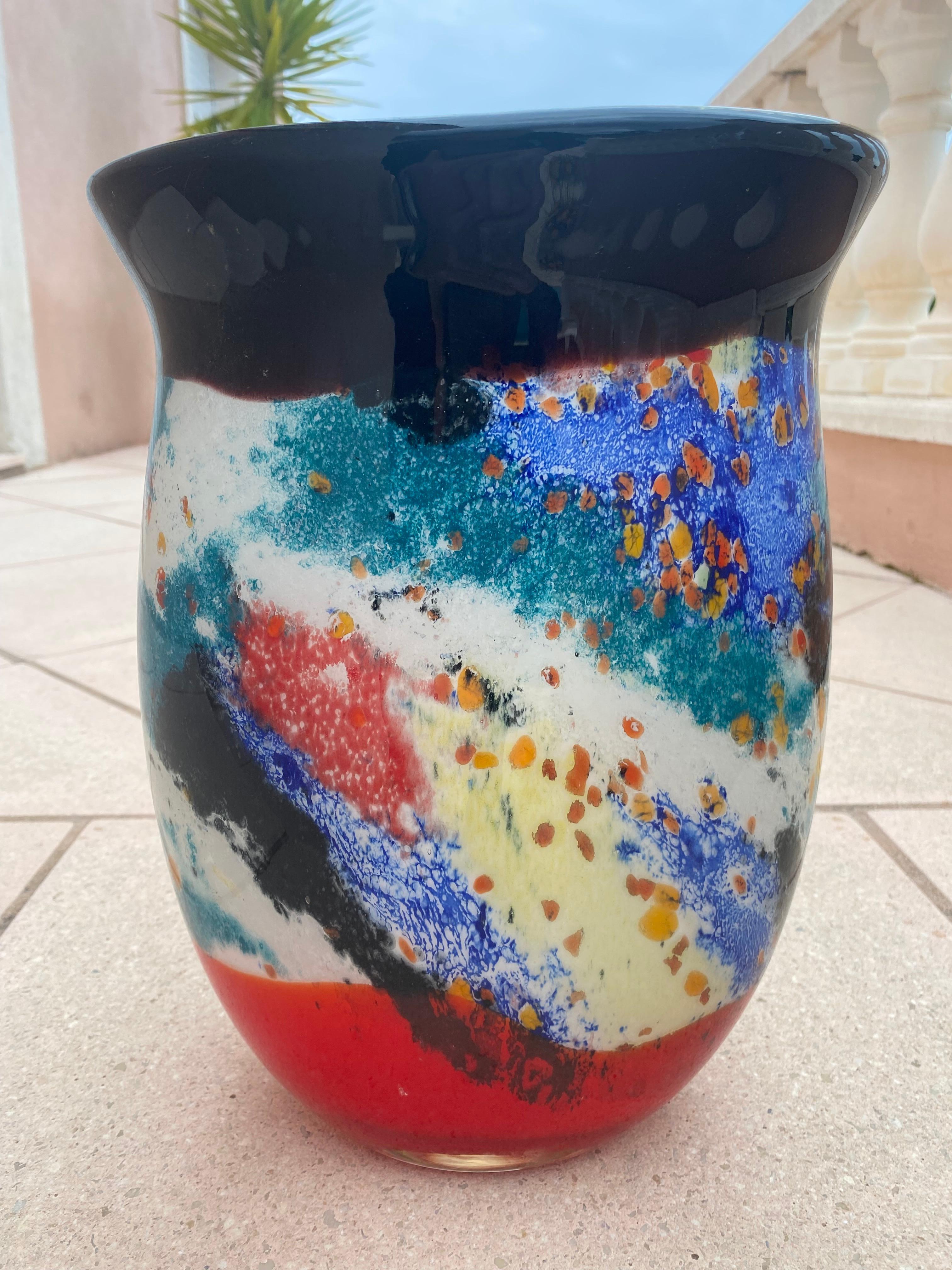 Beautiful multicolored Murano glass vase.
Edition for the year 2000.
Signed Murano and numbered.
Measures: H 33.5 x D 15 x W 25 cms.
In a perfect state.