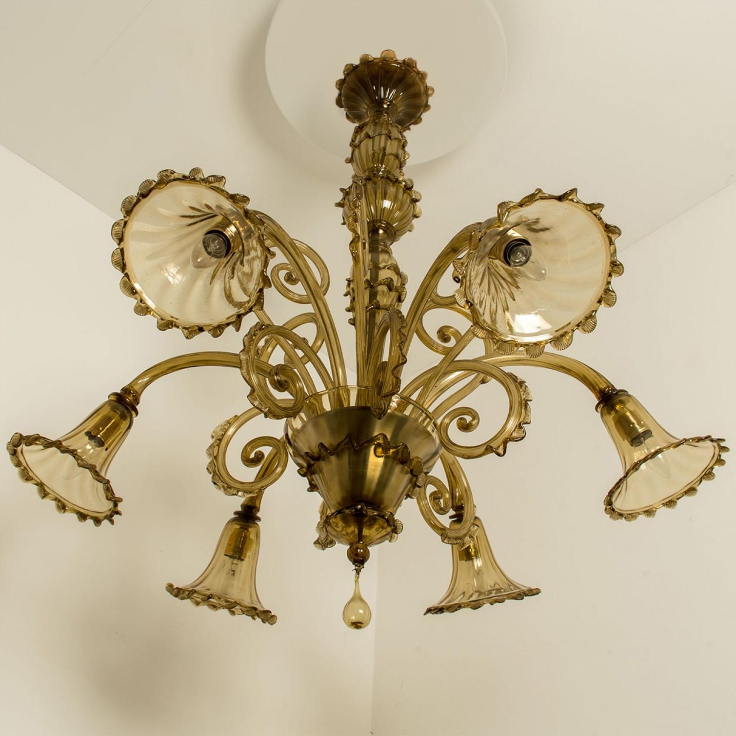 Beautiful Murano Amber Glass 6 arms Chandelier, 1970s in vendita 2