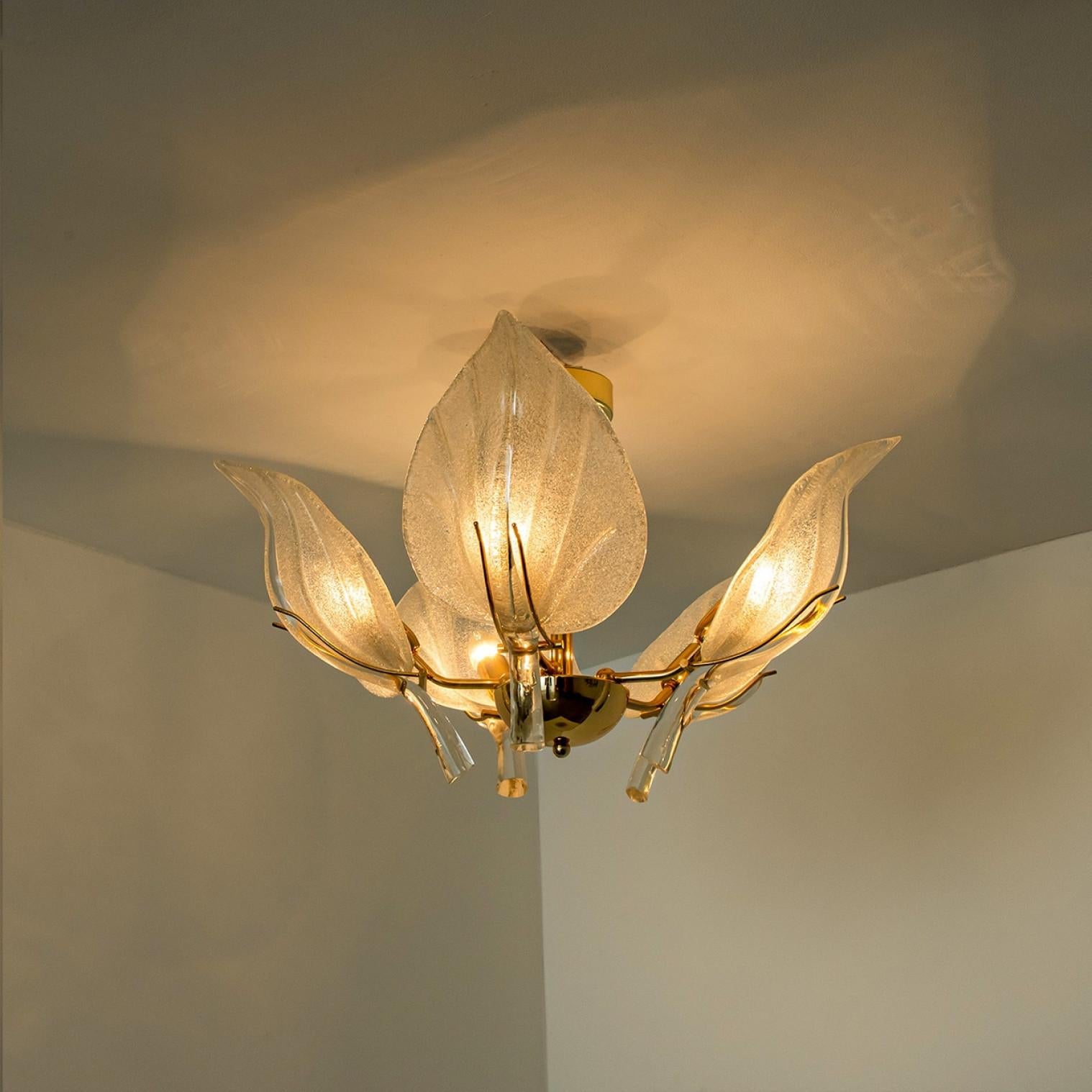 Beautiful Murano Glass and Brass Leaves Chandelier, 1960s in vendita 6