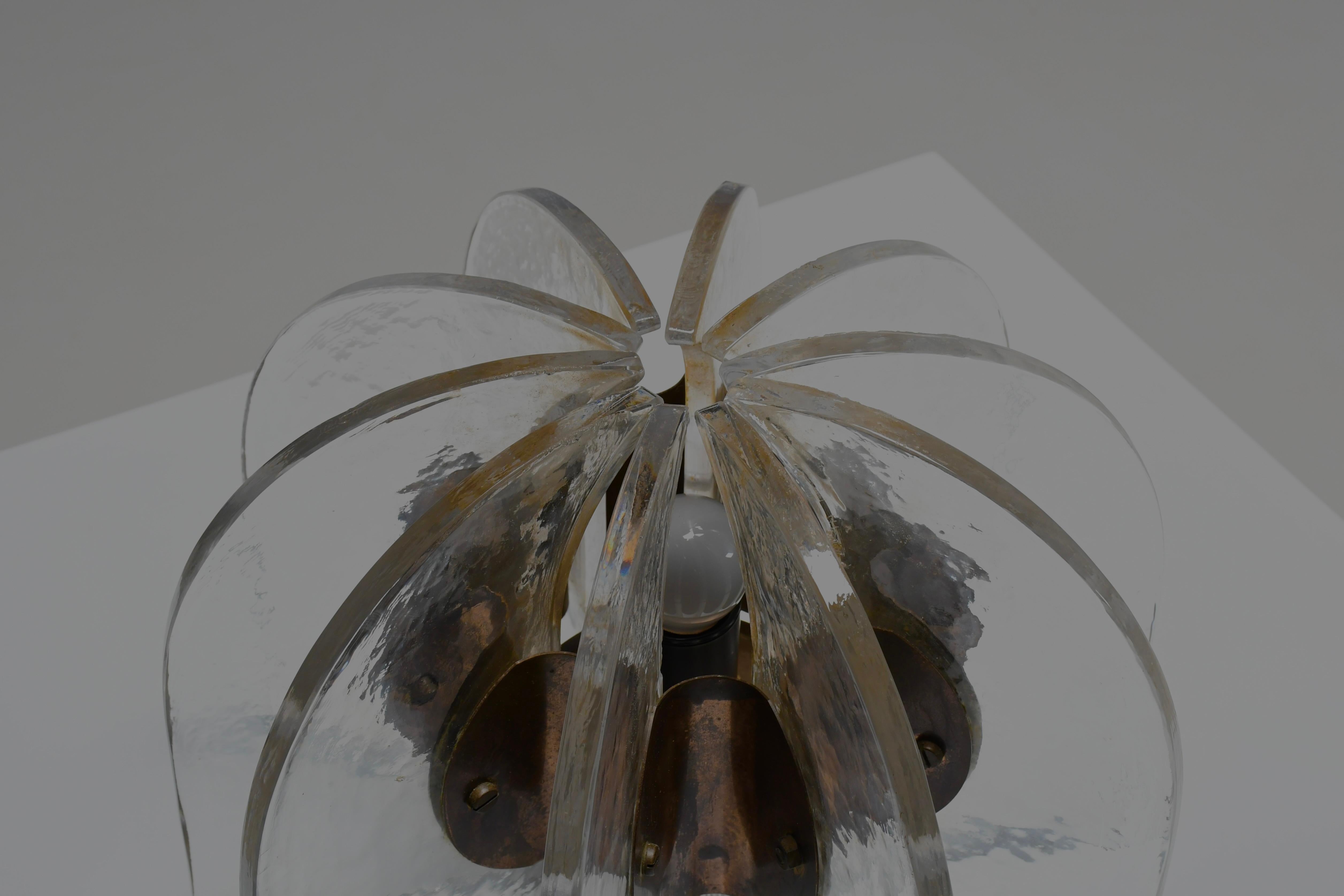 20th Century Beautiful Murano Glass and Brass Table Lamp, Italy, 1950s For Sale