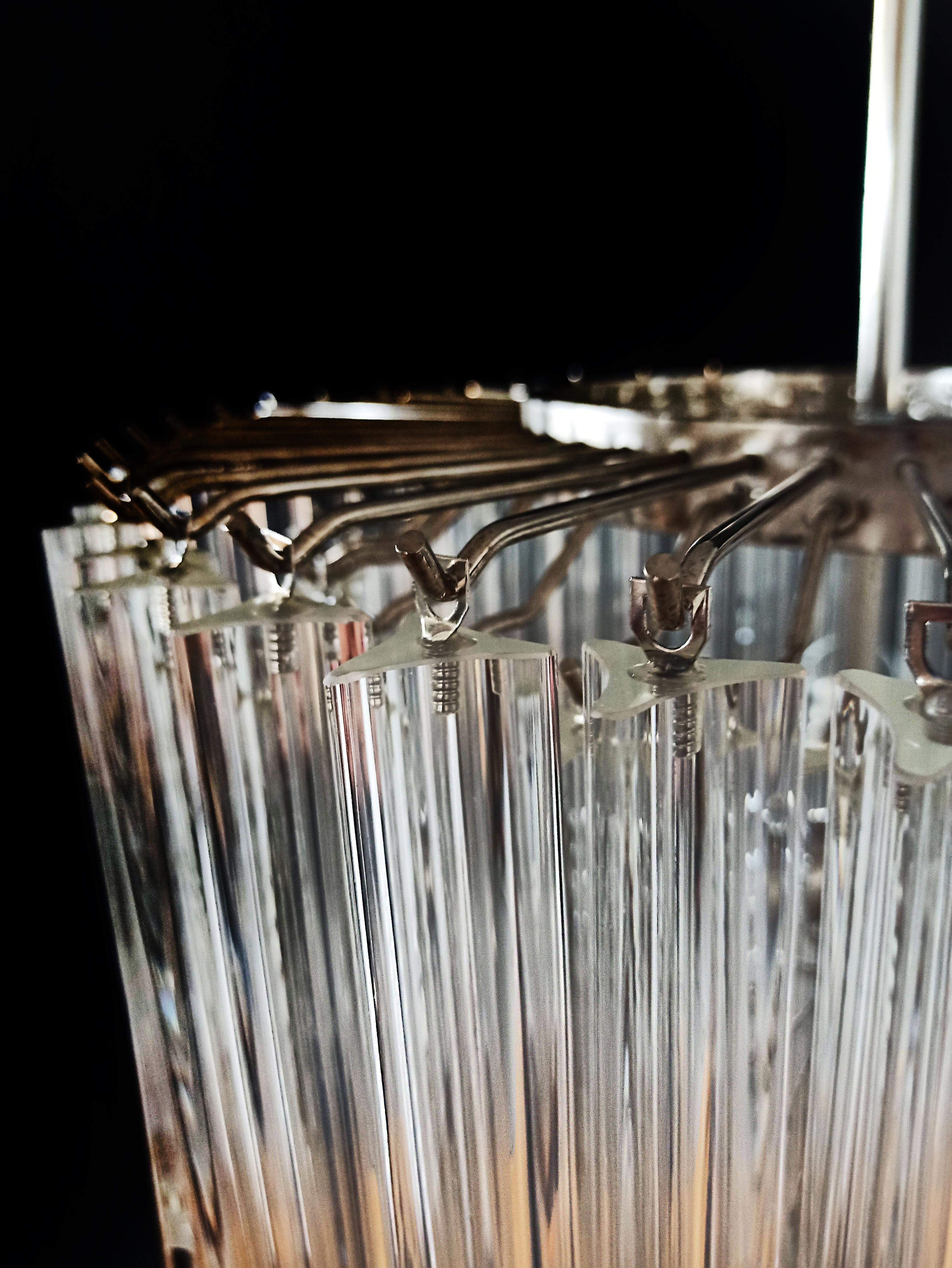 Late 20th Century Beautiful Murano glass chandelier - 111 transparent triedri For Sale