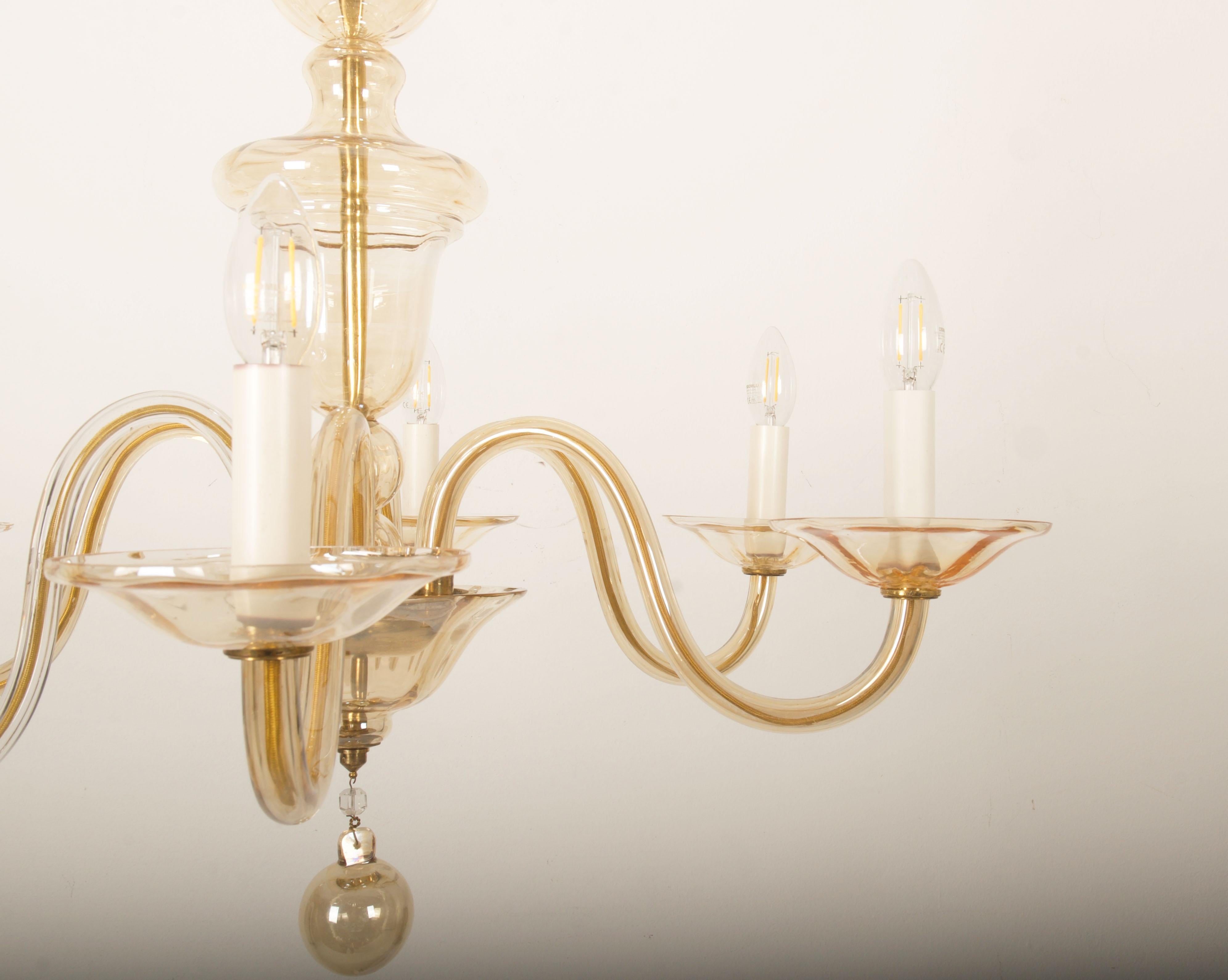 Beautiful Murano Glass Chandelier In Good Condition For Sale In Vienna, AT