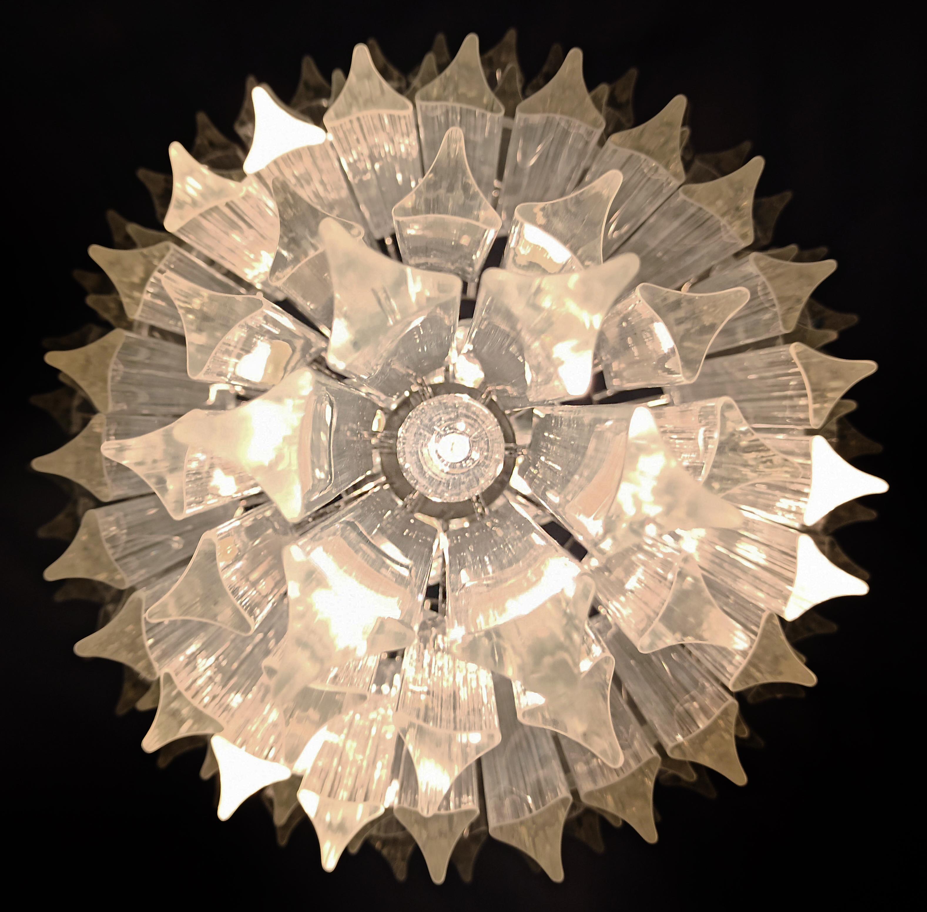 Mid-Century Modern Beautiful Murano glass chandeliers - 111 transparent triedri For Sale
