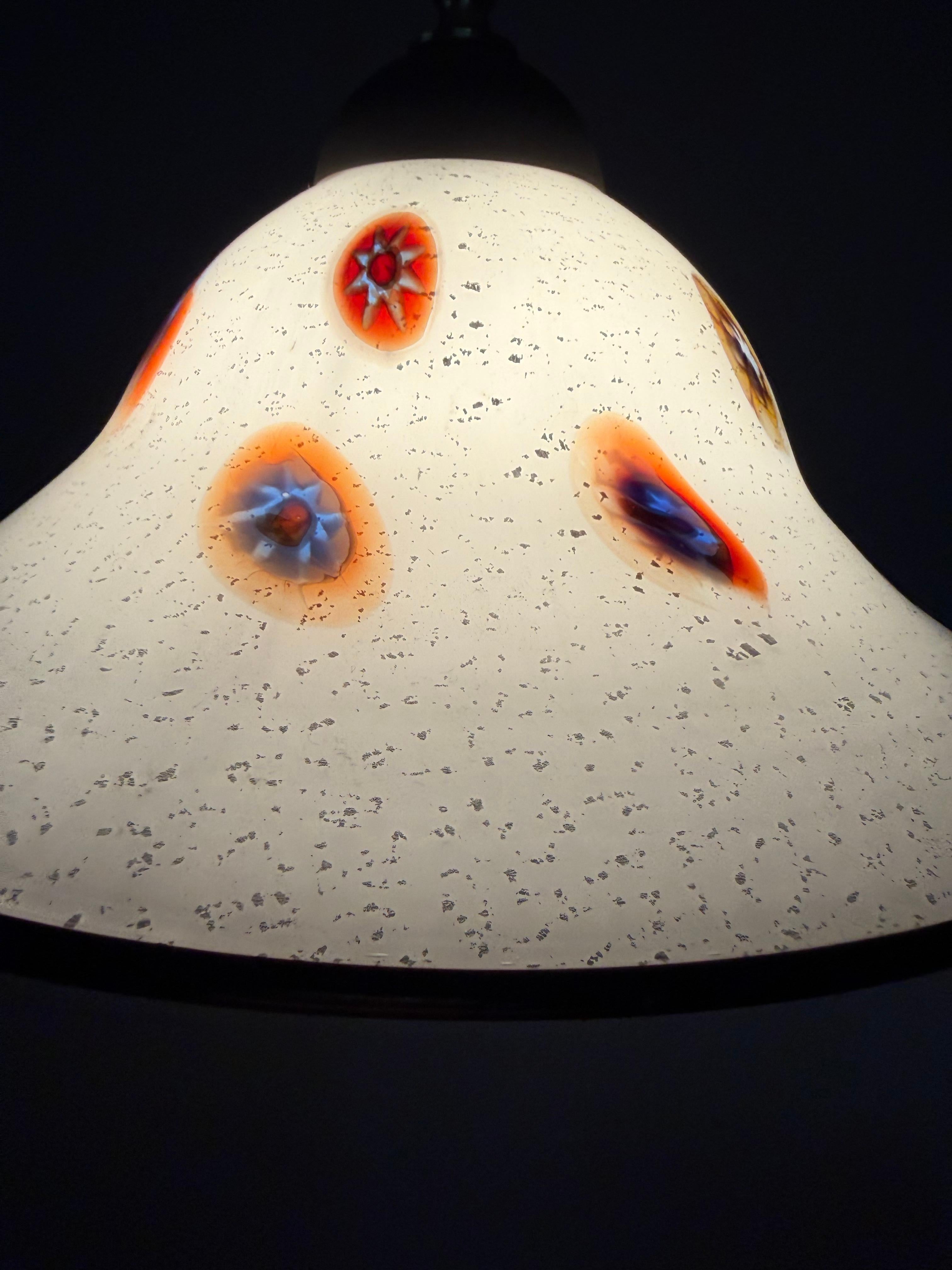 Schöne Murano-Glas-Anhänger mit bunten Murrine, Vintage Italian Lighting im Angebot 5