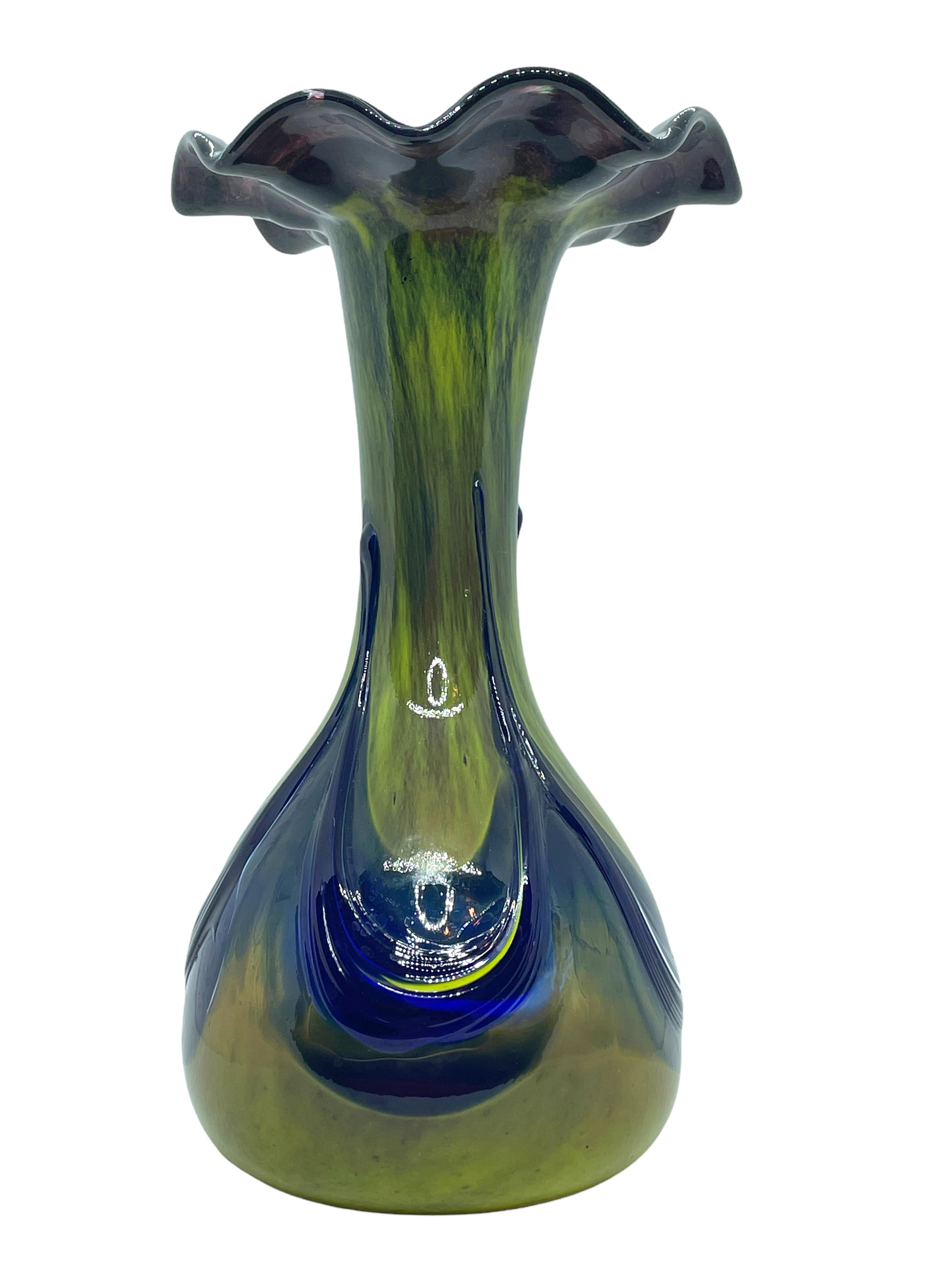 Moderne Magnifique vase en verre de Murano, bleu, vert et blanc, vintage Italie, années 1980 en vente