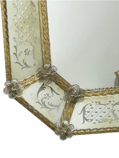 Bellissimo specchio da parete in vetro di Murano trasparente e con scaglie d'oro 1930, Italia