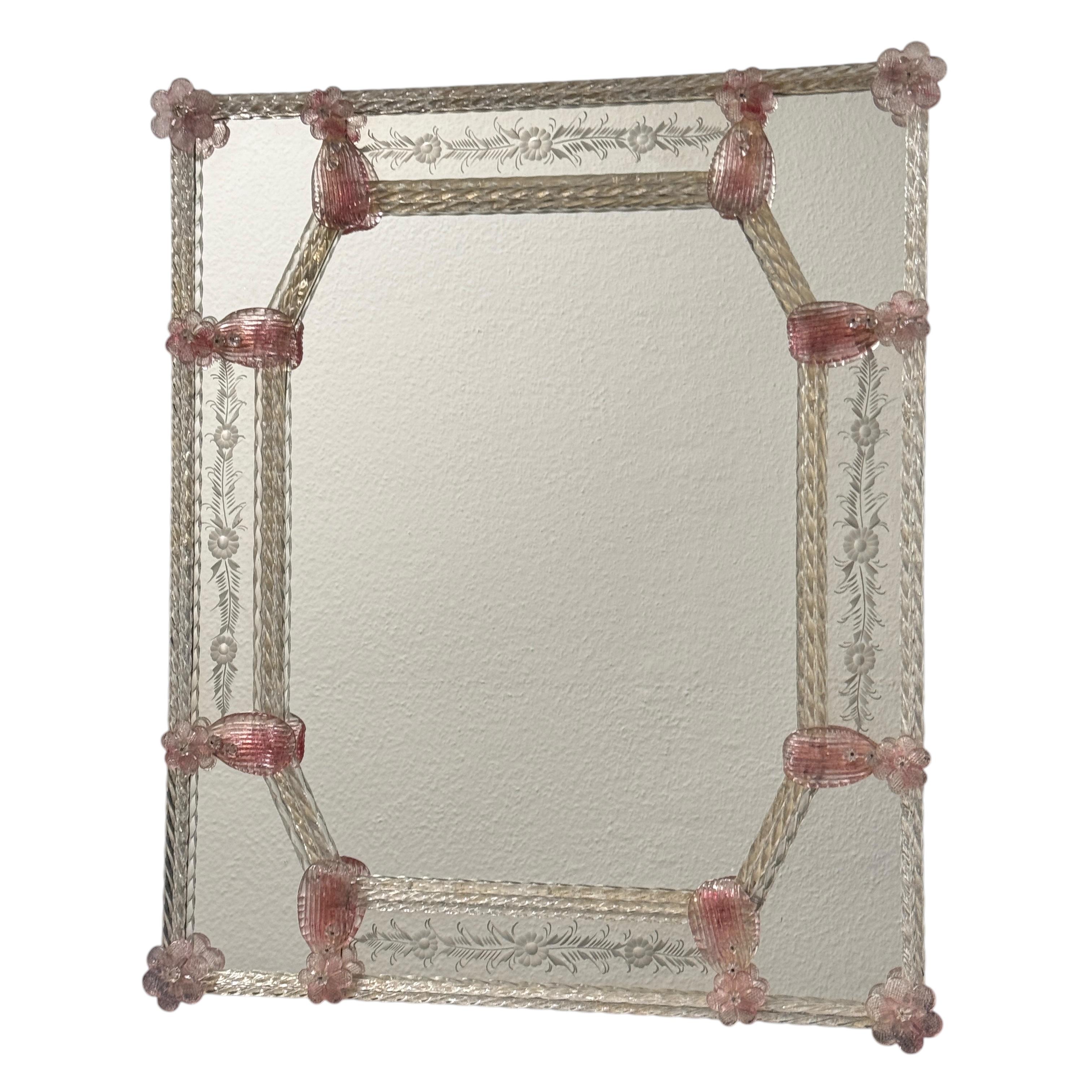 Magnifique miroir mural en verre de Murano, verre transparent, feuilles et fleurs roses, années 1960, Italie 3
